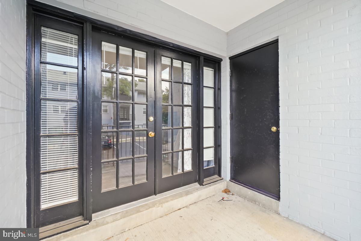 7096 SPRING GARDEN DR #104, SPRINGFIELD, Virginia 22150, 2 Bedrooms Bedrooms, ,1 BathroomBathrooms,Residential,For sale,7096 SPRING GARDEN DR #104,VAFX2264732 MLS # VAFX2264732