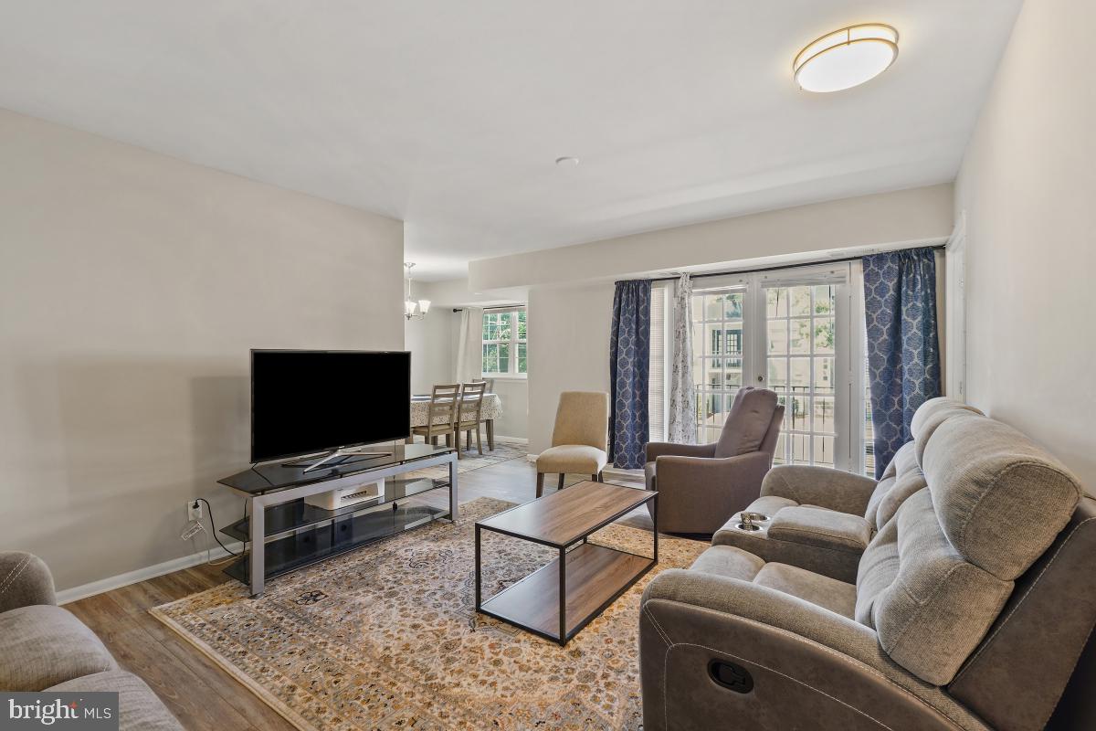 7096 SPRING GARDEN DR #104, SPRINGFIELD, Virginia 22150, 2 Bedrooms Bedrooms, ,1 BathroomBathrooms,Residential,For sale,7096 SPRING GARDEN DR #104,VAFX2264732 MLS # VAFX2264732