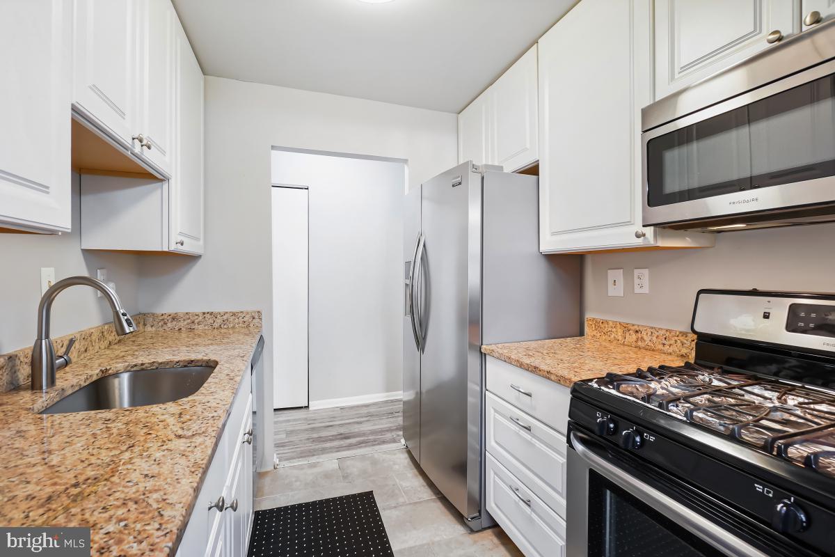 7096 SPRING GARDEN DR #104, SPRINGFIELD, Virginia 22150, 2 Bedrooms Bedrooms, ,1 BathroomBathrooms,Residential,For sale,7096 SPRING GARDEN DR #104,VAFX2264732 MLS # VAFX2264732