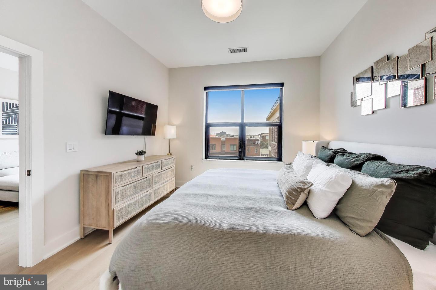 701 SWANN AVE #508, ALEXANDRIA, Virginia 22301, 1 Bedroom Bedrooms, ,1 BathroomBathrooms,Residential,For sale,701 SWANN AVE #508,VAAX2049282 MLS # VAAX2049282