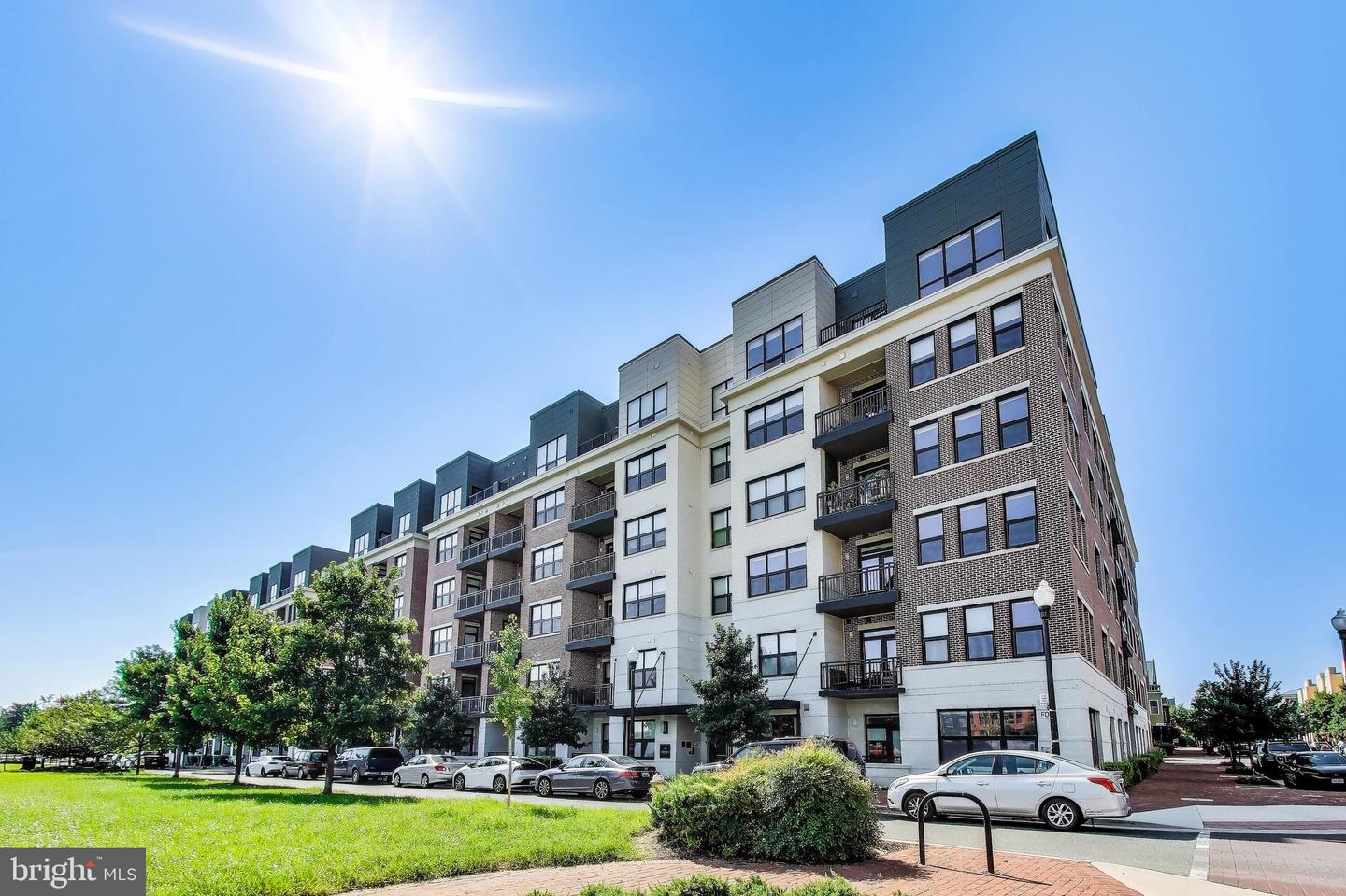 701 SWANN AVE #508, ALEXANDRIA, Virginia 22301, 1 Bedroom Bedrooms, ,1 BathroomBathrooms,Residential,For sale,701 SWANN AVE #508,VAAX2049282 MLS # VAAX2049282