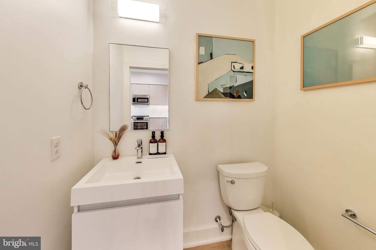 701 SWANN AVE #508, ALEXANDRIA, Virginia 22301, 1 Bedroom Bedrooms, ,1 BathroomBathrooms,Residential,For sale,701 SWANN AVE #508,VAAX2049282 MLS # VAAX2049282