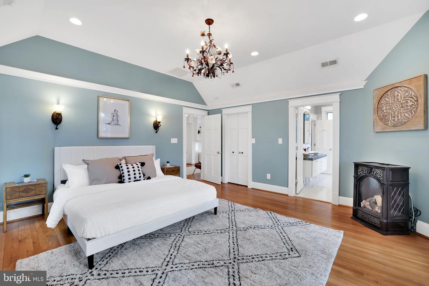 3113 44TH ST NW, WASHINGTON, District Of Columbia 20016, 5 Bedrooms Bedrooms, ,3 BathroomsBathrooms,Residential,For sale,3113 44TH ST NW,DCDC2220218 MLS # DCDC2220218