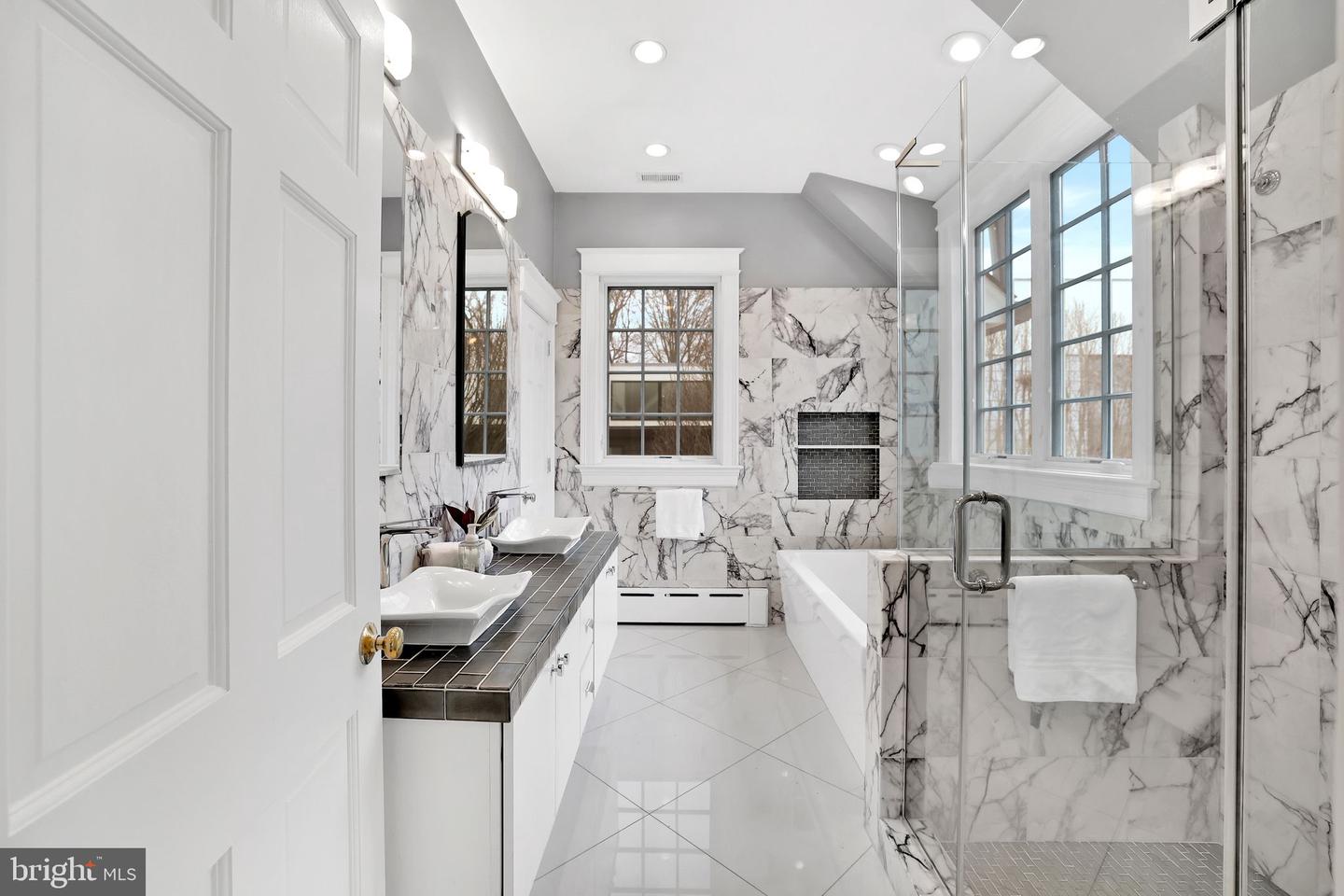 3113 44TH ST NW, WASHINGTON, District Of Columbia 20016, 5 Bedrooms Bedrooms, ,3 BathroomsBathrooms,Residential,For sale,3113 44TH ST NW,DCDC2220218 MLS # DCDC2220218