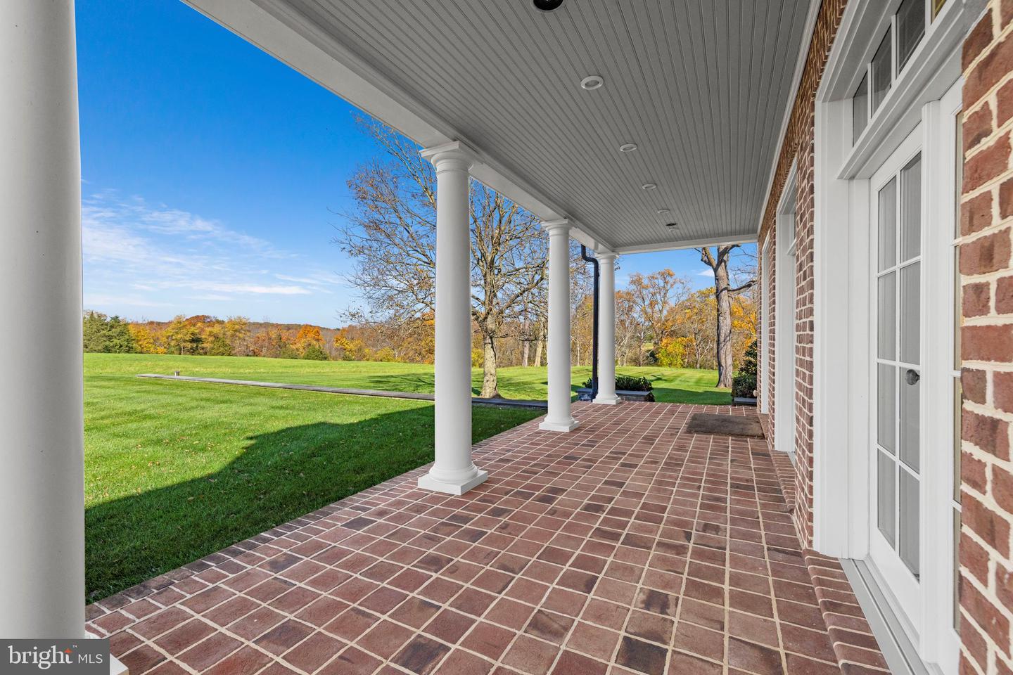 1077 GINNS RD, BOYCE, Virginia 22620, 6 Bedrooms Bedrooms, ,4 BathroomsBathrooms,Residential,For sale,1077 GINNS RD,VACL2006022 MLS # VACL2006022