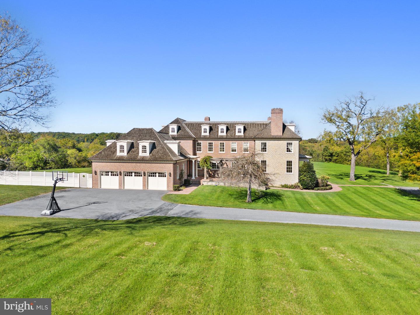 1077 GINNS RD, BOYCE, Virginia 22620, 6 Bedrooms Bedrooms, ,4 BathroomsBathrooms,Residential,For sale,1077 GINNS RD,VACL2006022 MLS # VACL2006022