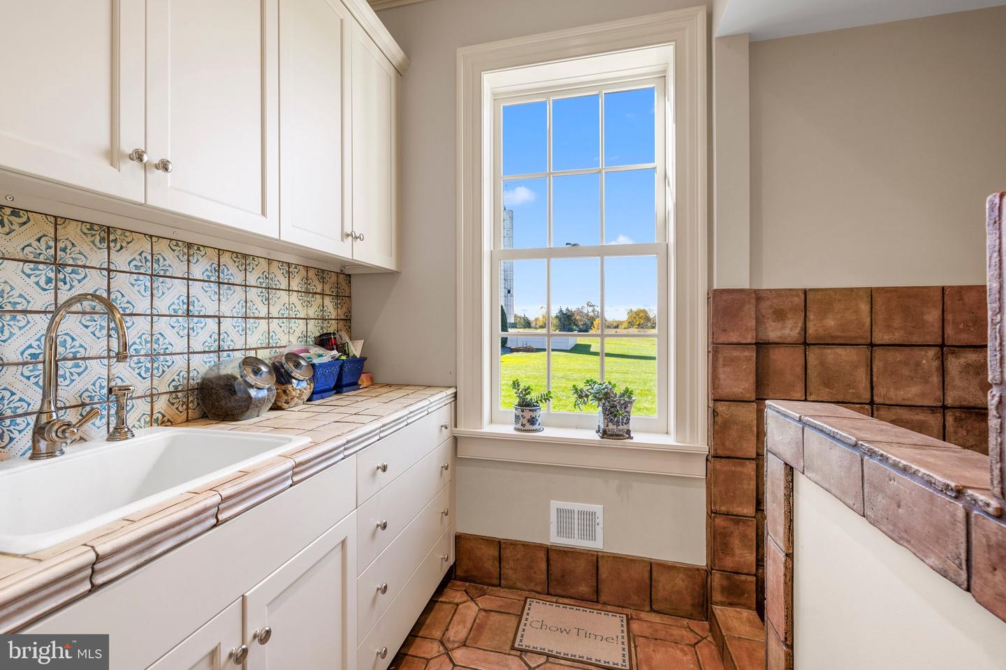 1077 GINNS RD, BOYCE, Virginia 22620, 6 Bedrooms Bedrooms, ,4 BathroomsBathrooms,Residential,For sale,1077 GINNS RD,VACL2006022 MLS # VACL2006022