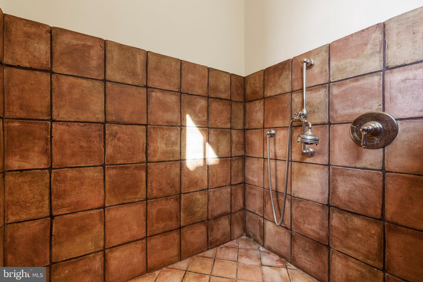 1077 GINNS RD, BOYCE, Virginia 22620, 6 Bedrooms Bedrooms, ,4 BathroomsBathrooms,Residential,For sale,1077 GINNS RD,VACL2006022 MLS # VACL2006022