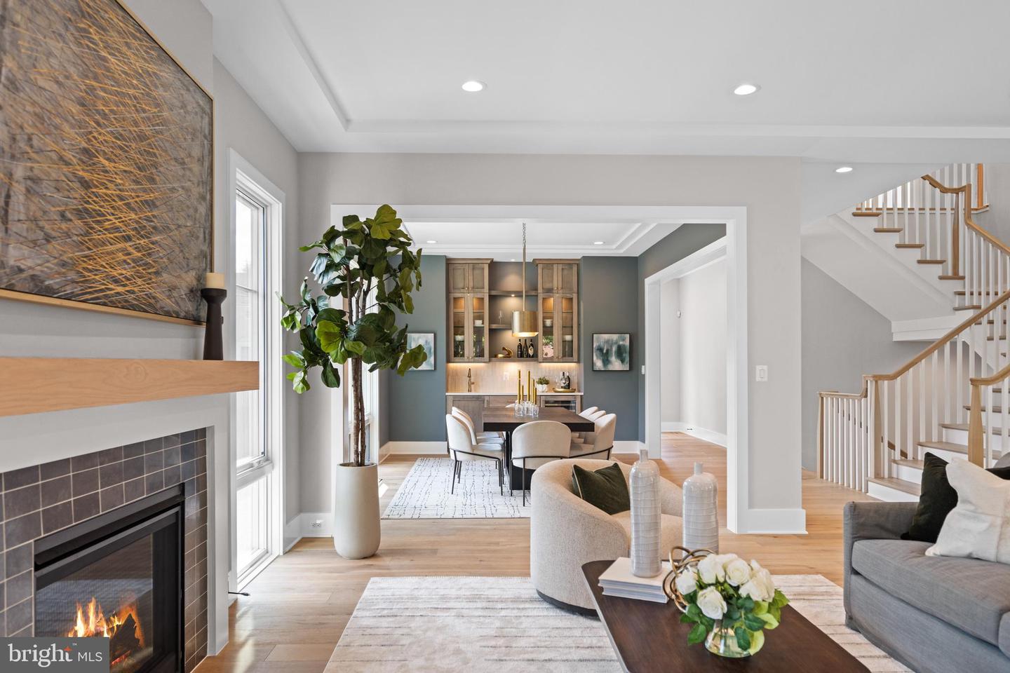4771 26TH ST N, ARLINGTON, Virginia 22207, 5 Bedrooms Bedrooms, ,5 BathroomsBathrooms,Residential,For sale,4771 26TH ST N,VAAR2063122 MLS # VAAR2063122