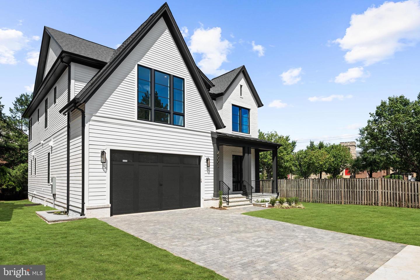 4771 26TH ST N, ARLINGTON, Virginia 22207, 5 Bedrooms Bedrooms, ,5 BathroomsBathrooms,Residential,For sale,4771 26TH ST N,VAAR2063122 MLS # VAAR2063122