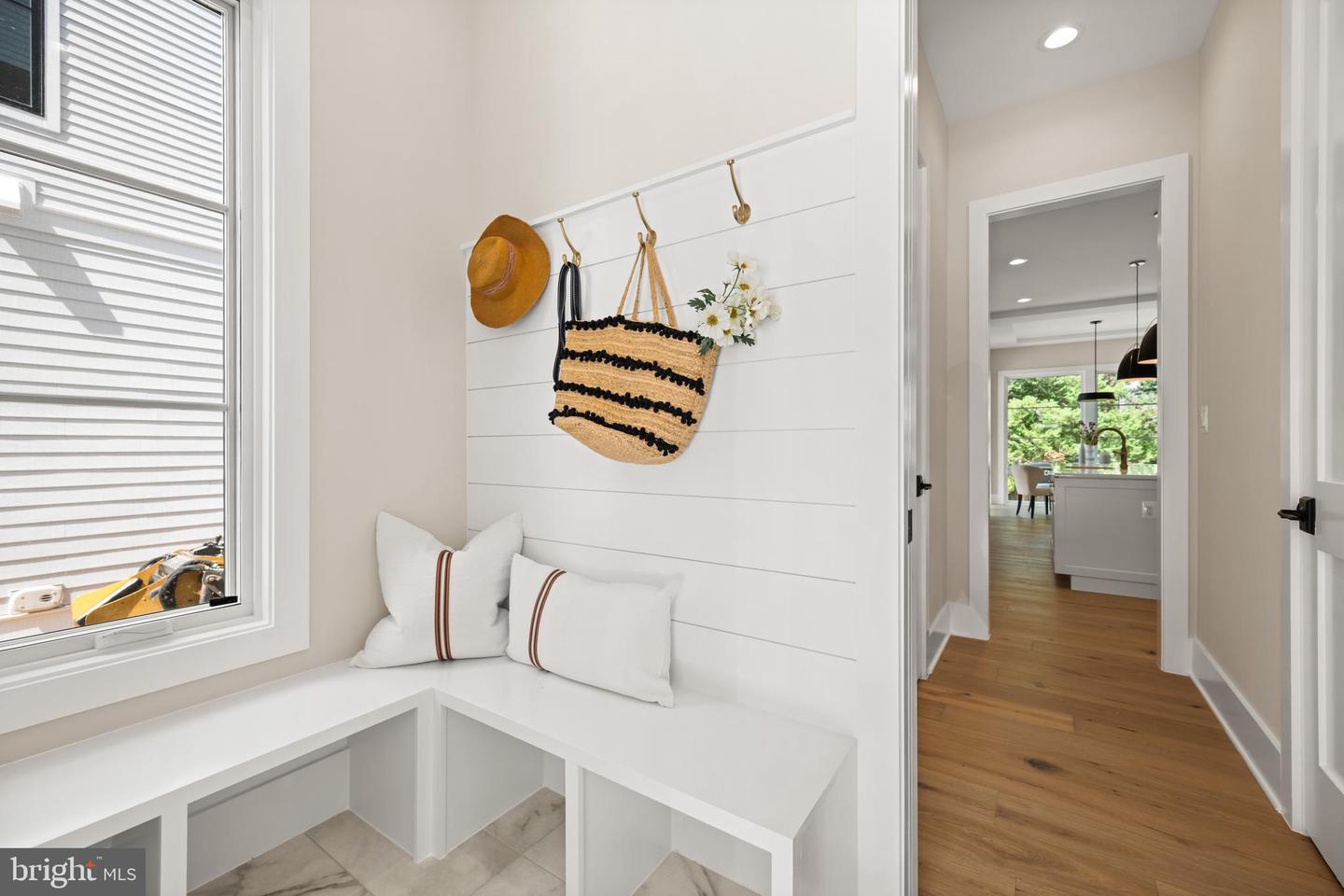 4771 26TH ST N, ARLINGTON, Virginia 22207, 5 Bedrooms Bedrooms, ,5 BathroomsBathrooms,Residential,For sale,4771 26TH ST N,VAAR2063122 MLS # VAAR2063122