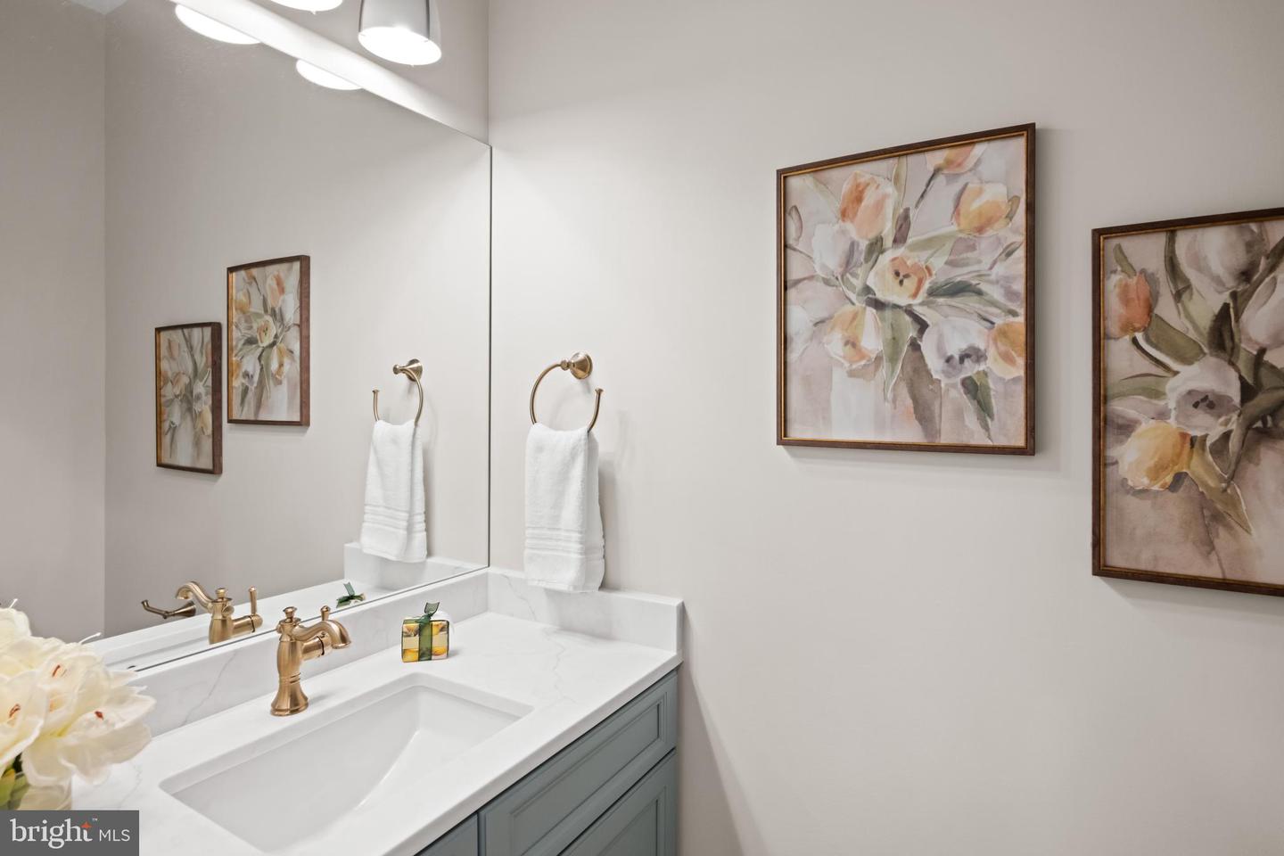 4771 26TH ST N, ARLINGTON, Virginia 22207, 5 Bedrooms Bedrooms, ,5 BathroomsBathrooms,Residential,For sale,4771 26TH ST N,VAAR2063122 MLS # VAAR2063122