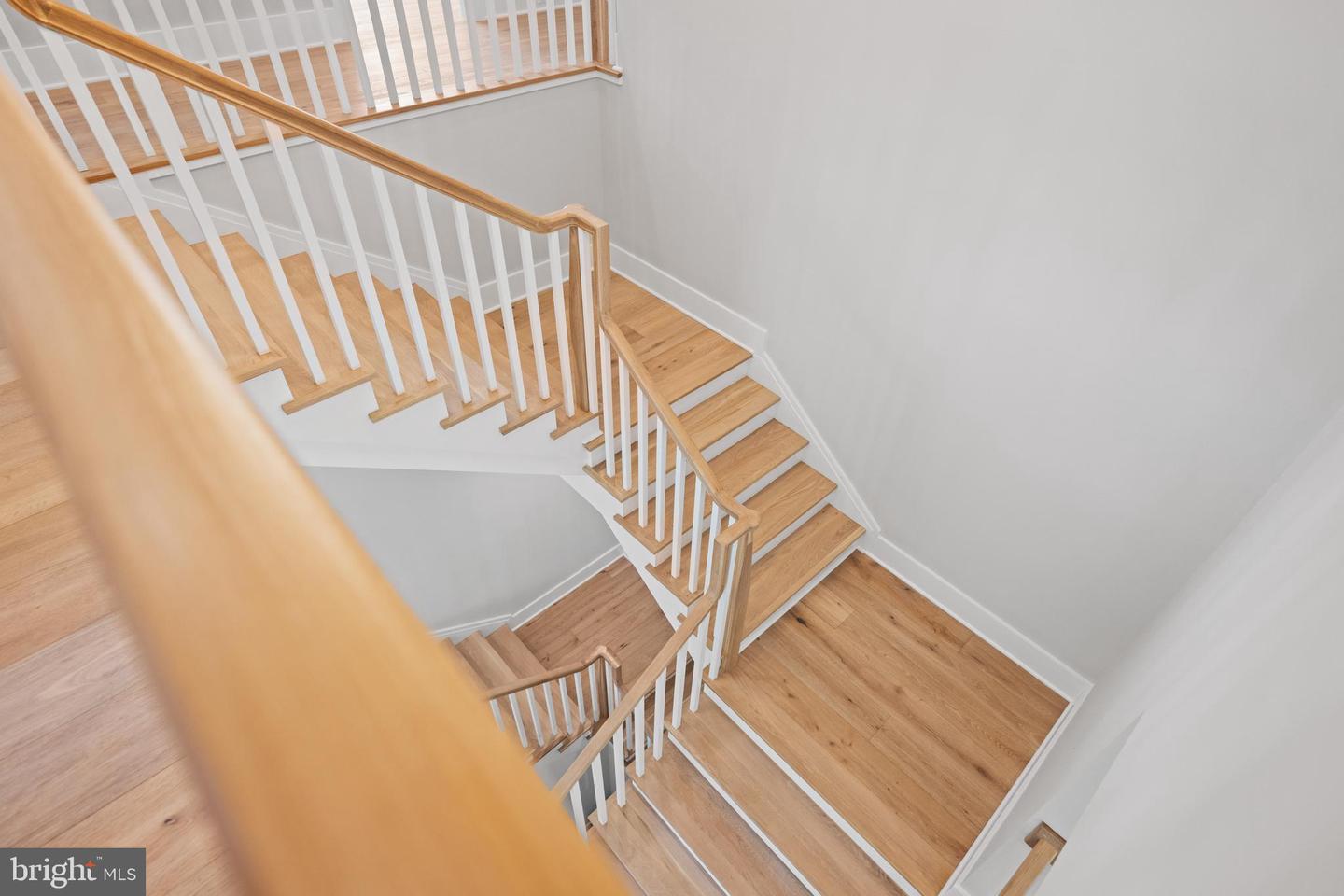 4771 26TH ST N, ARLINGTON, Virginia 22207, 5 Bedrooms Bedrooms, ,5 BathroomsBathrooms,Residential,For sale,4771 26TH ST N,VAAR2063122 MLS # VAAR2063122