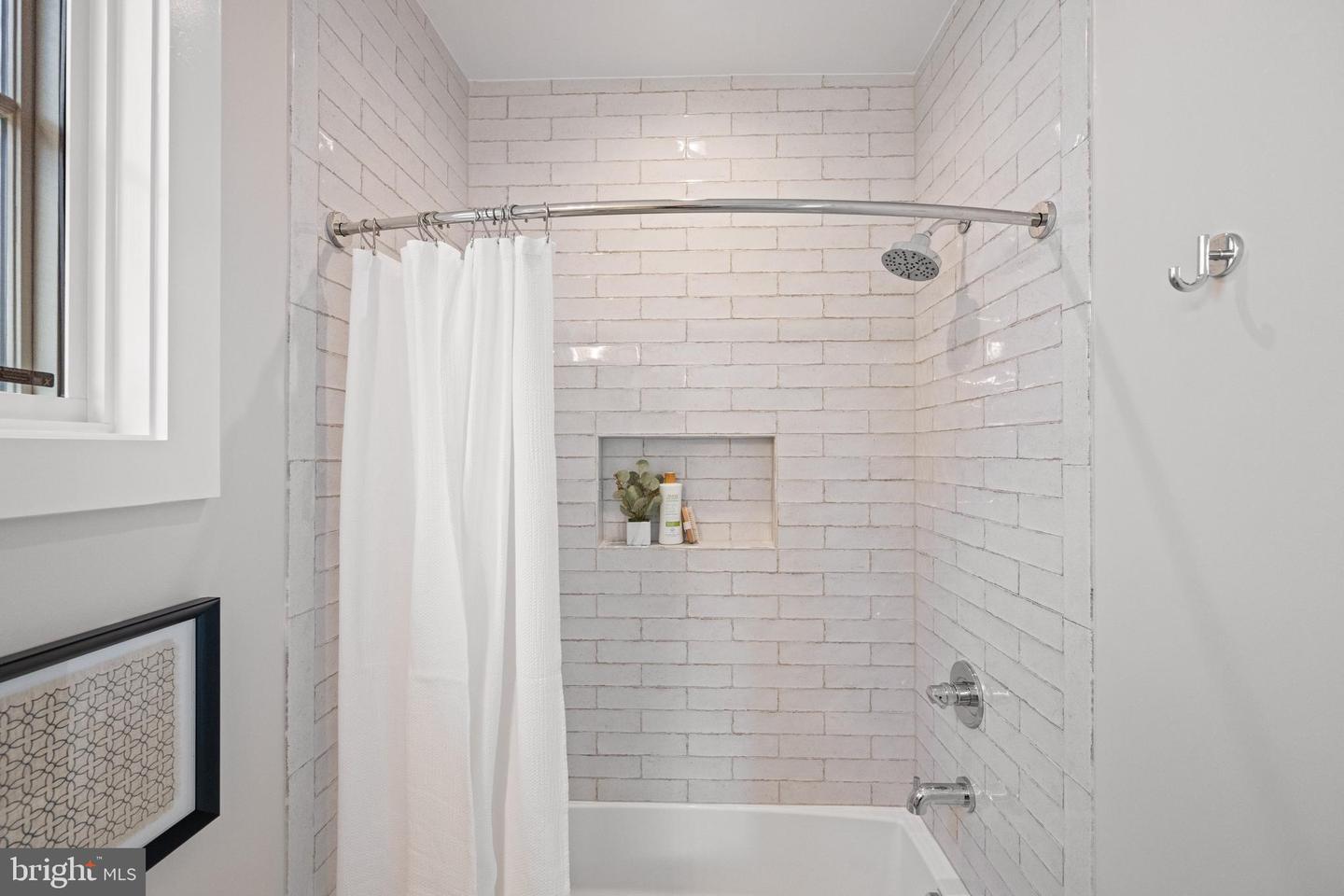 4771 26TH ST N, ARLINGTON, Virginia 22207, 5 Bedrooms Bedrooms, ,5 BathroomsBathrooms,Residential,For sale,4771 26TH ST N,VAAR2063122 MLS # VAAR2063122
