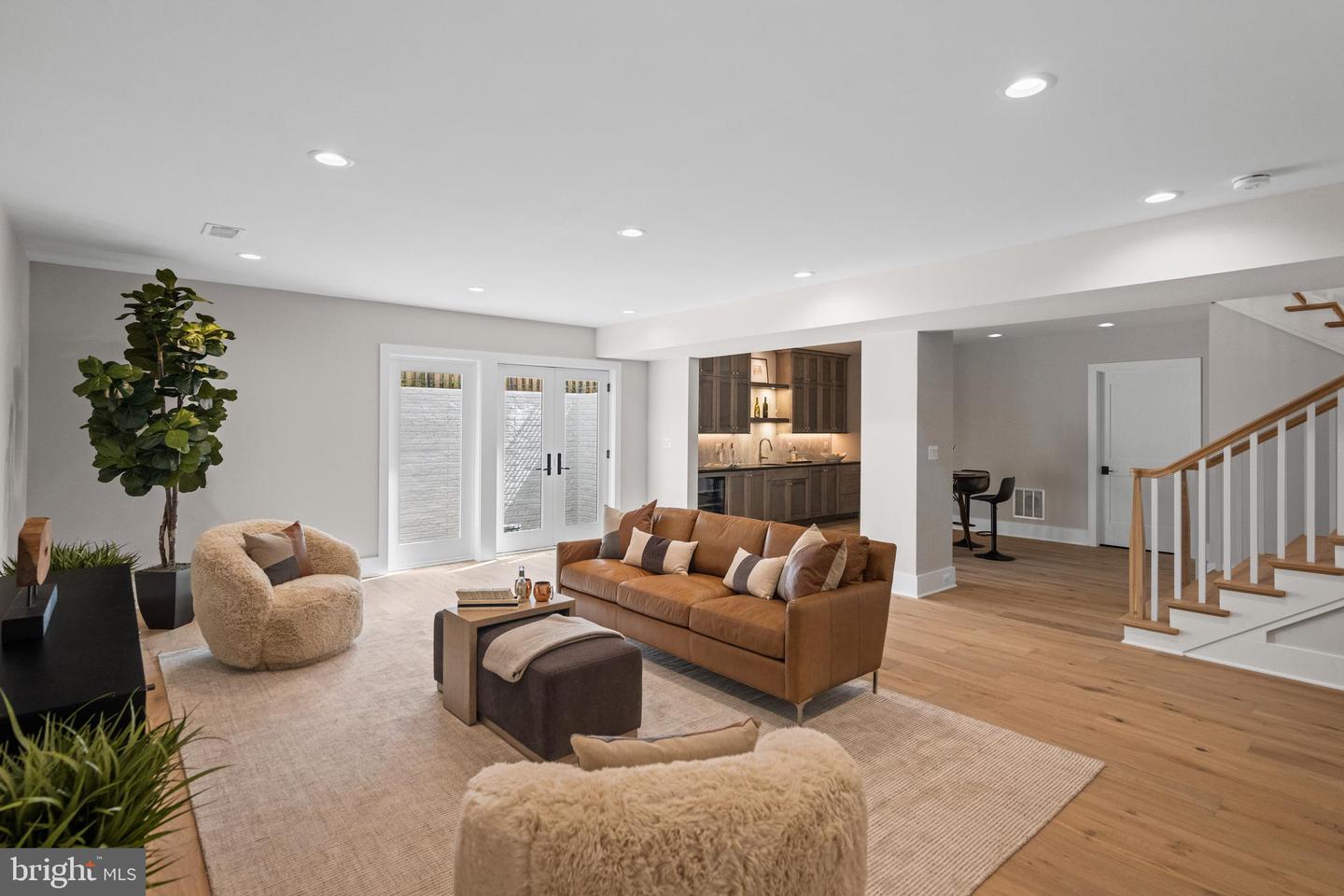 4771 26TH ST N, ARLINGTON, Virginia 22207, 5 Bedrooms Bedrooms, ,5 BathroomsBathrooms,Residential,For sale,4771 26TH ST N,VAAR2063122 MLS # VAAR2063122