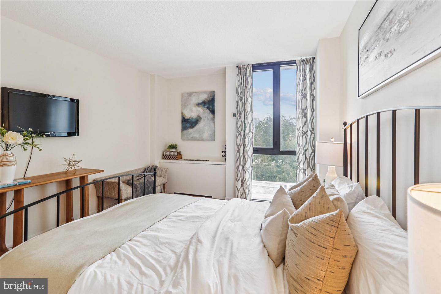 300 M ST SW #N400, WASHINGTON, District Of Columbia 20024, 1 Bedroom Bedrooms, ,1 BathroomBathrooms,Residential,For sale,300 M ST SW #N400,DCDC2220428 MLS # DCDC2220428