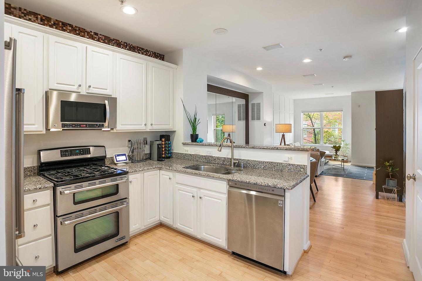 2133 13TH ST NW, WASHINGTON, District Of Columbia 20009, 3 Bedrooms Bedrooms, ,3 BathroomsBathrooms,Residential,For sale,2133 13TH ST NW,DCDC2220458 MLS # DCDC2220458