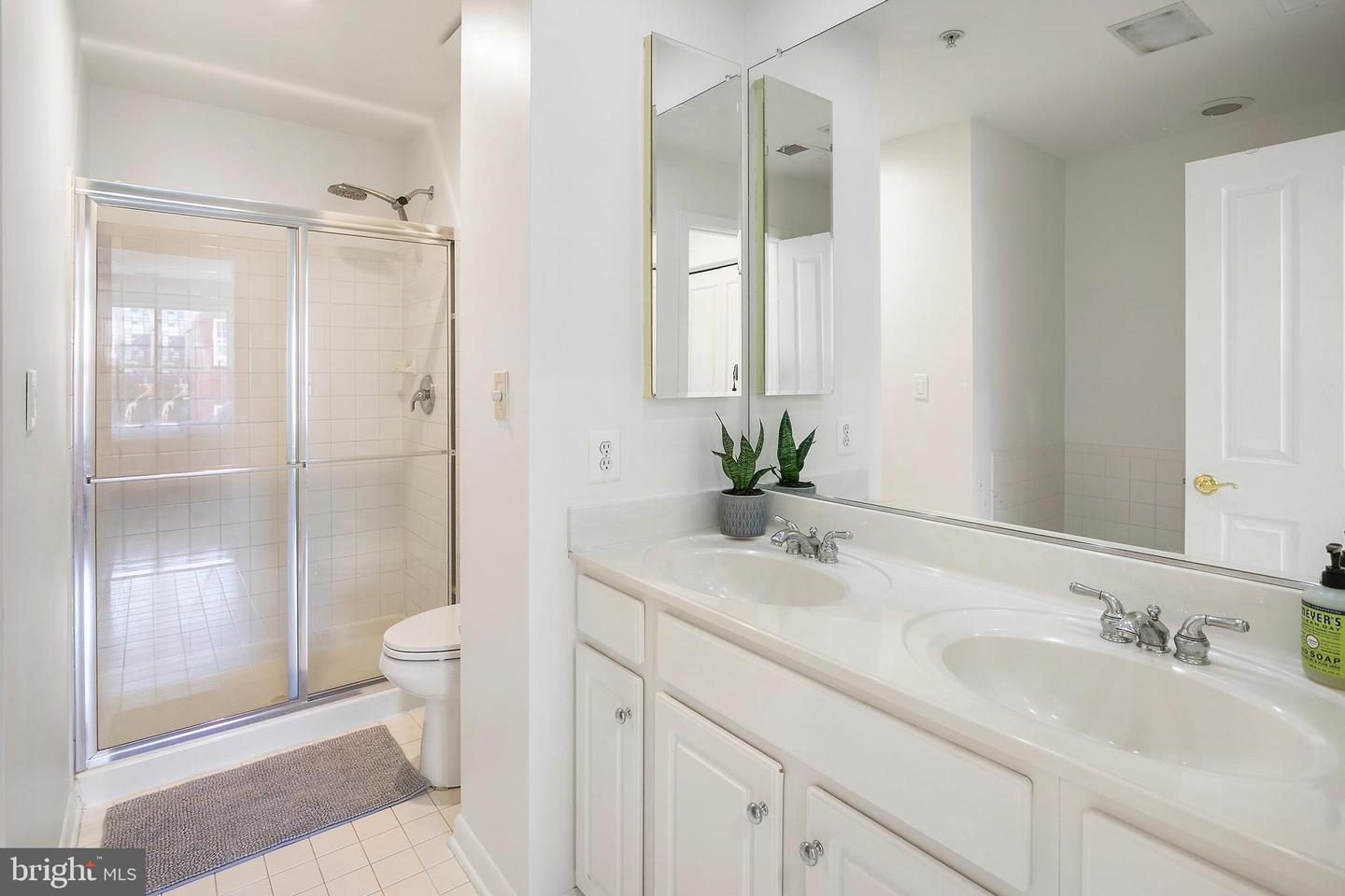 2133 13TH ST NW, WASHINGTON, District Of Columbia 20009, 3 Bedrooms Bedrooms, ,3 BathroomsBathrooms,Residential,For sale,2133 13TH ST NW,DCDC2220458 MLS # DCDC2220458