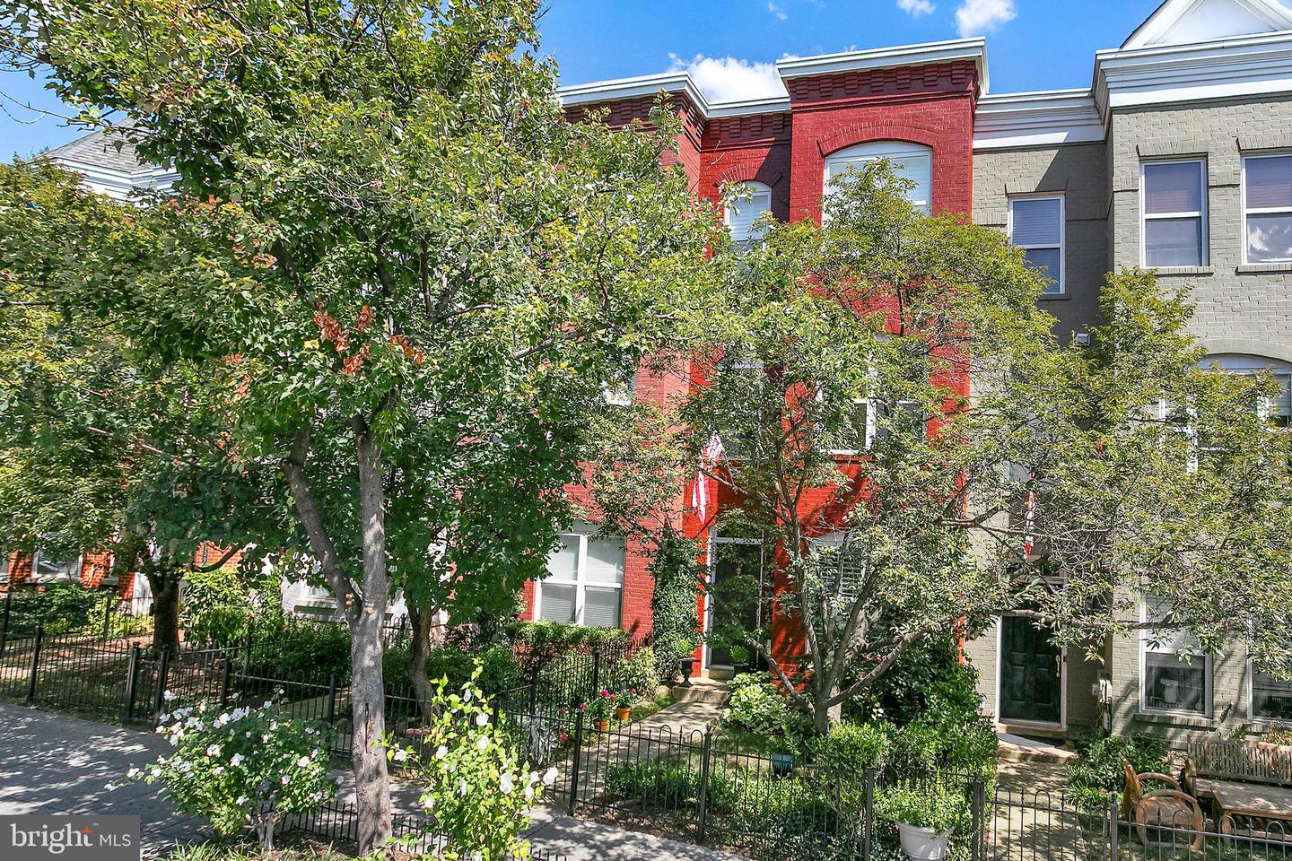 2133 13TH ST NW, WASHINGTON, District Of Columbia 20009, 3 Bedrooms Bedrooms, ,3 BathroomsBathrooms,Residential,For sale,2133 13TH ST NW,DCDC2220458 MLS # DCDC2220458