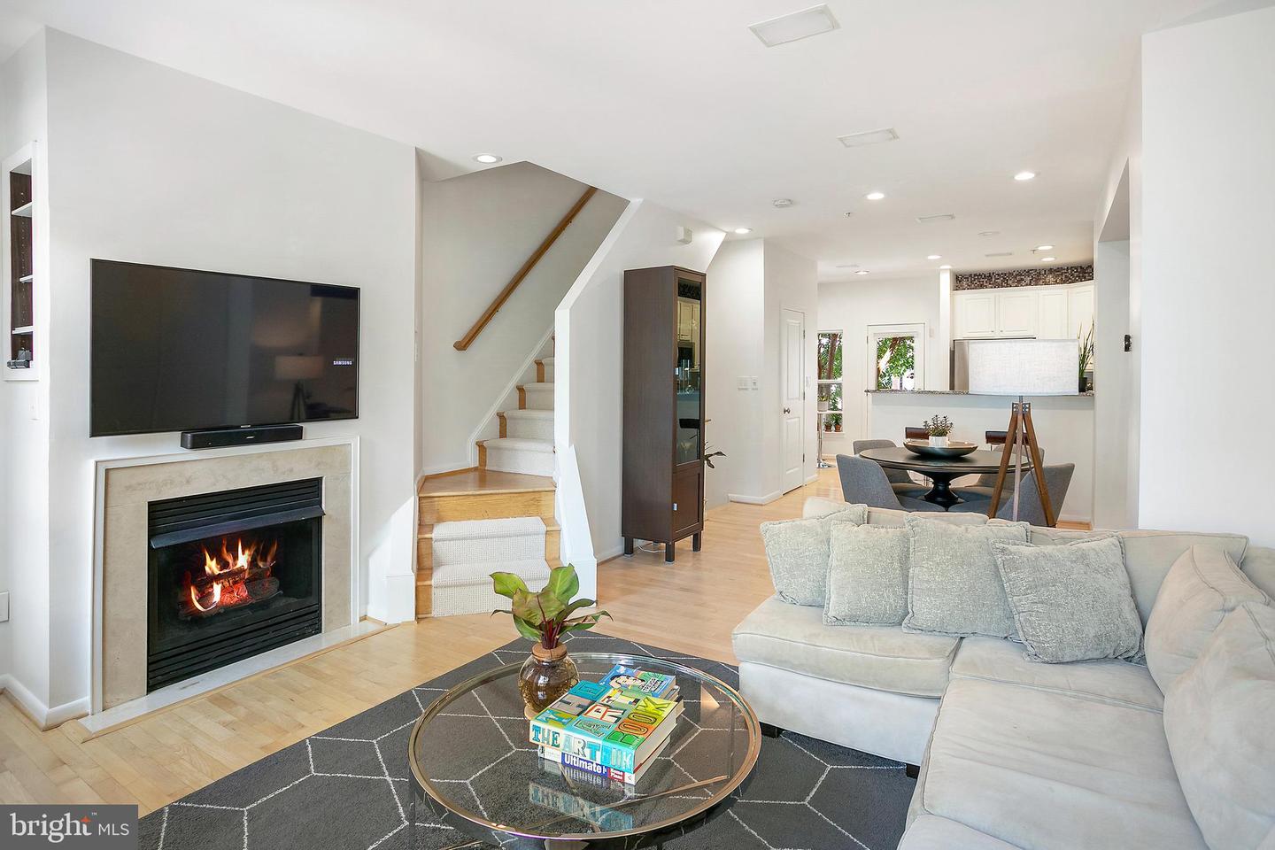 2133 13TH ST NW, WASHINGTON, District Of Columbia 20009, 3 Bedrooms Bedrooms, ,3 BathroomsBathrooms,Residential,For sale,2133 13TH ST NW,DCDC2220458 MLS # DCDC2220458