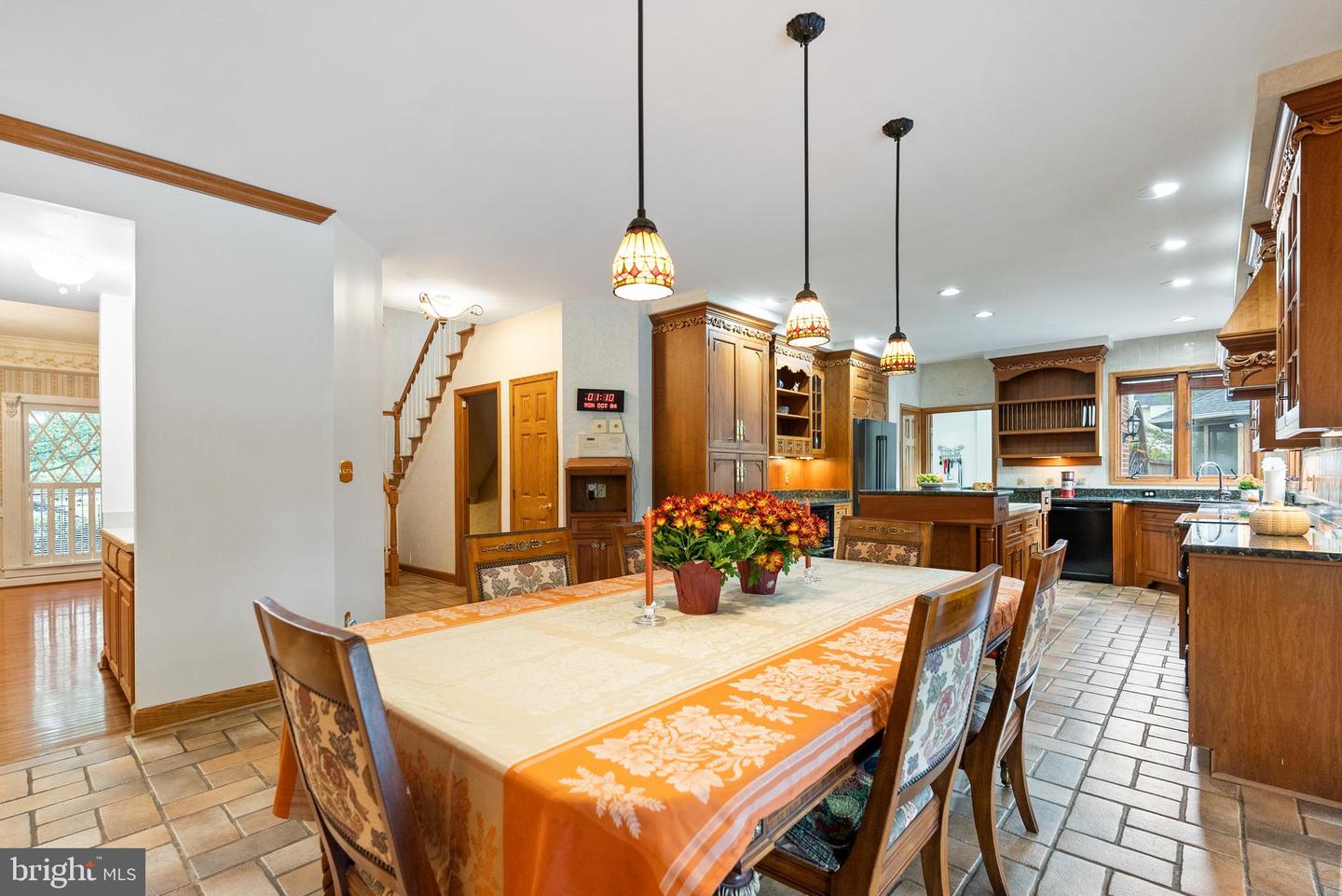 5340 CHANDLEY FARM CIR, CENTREVILLE, Virginia 20120, 6 Bedrooms Bedrooms, ,4 BathroomsBathrooms,Residential,For sale,5340 CHANDLEY FARM CIR,VAFX2265128 MLS # VAFX2265128