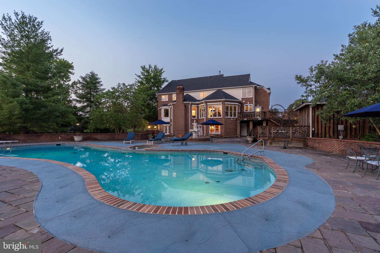 5340 CHANDLEY FARM CIR, CENTREVILLE, Virginia 20120, 6 Bedrooms Bedrooms, ,4 BathroomsBathrooms,Residential,For sale,5340 CHANDLEY FARM CIR,VAFX2265128 MLS # VAFX2265128