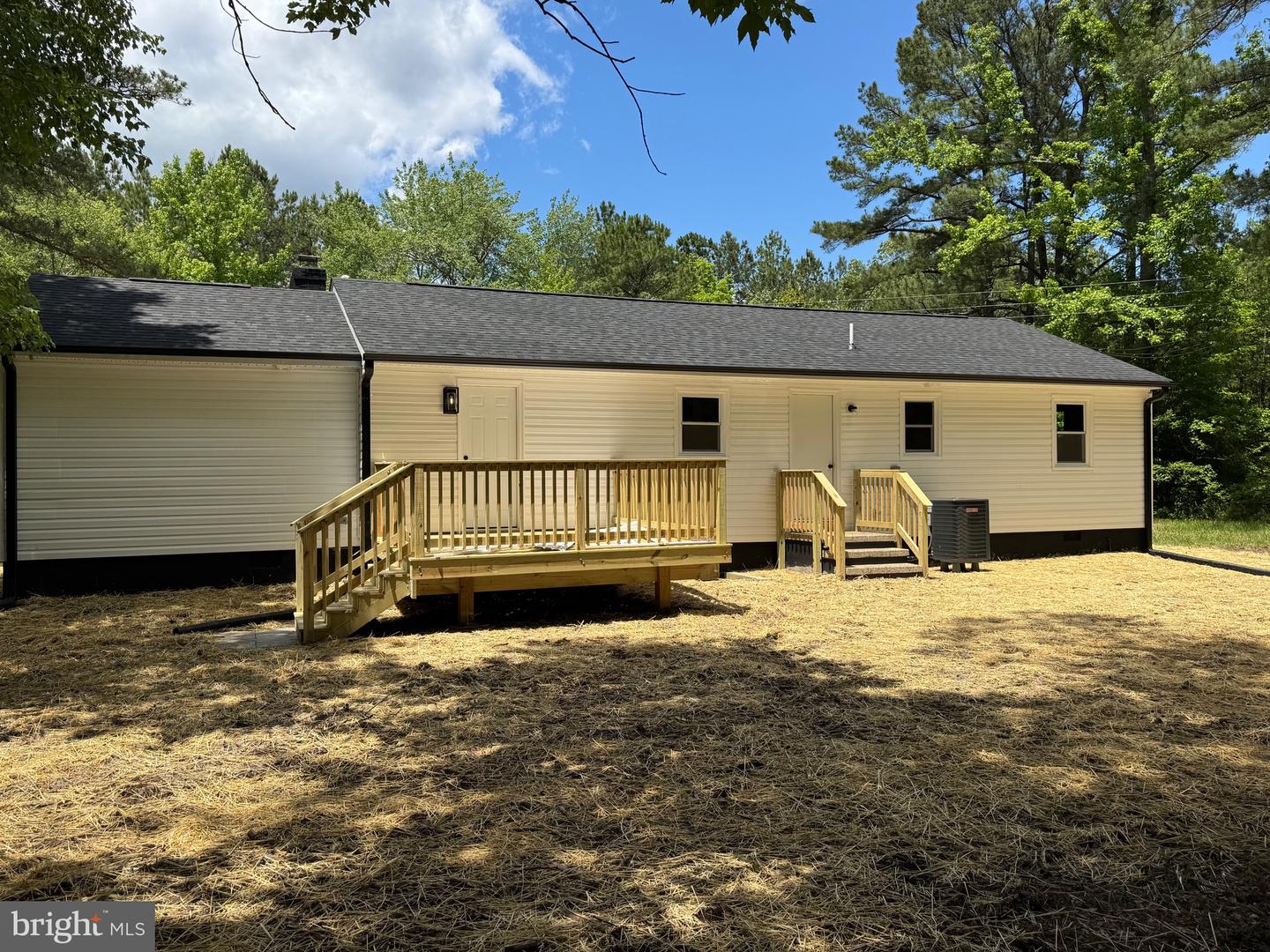 1950 S TIDWELLS RD, MONTROSS, Virginia 22520, 4 Bedrooms Bedrooms, 7 Rooms Rooms,2 BathroomsBathrooms,Residential,For sale,1950 S TIDWELLS RD,VAWE2009692 MLS # VAWE2009692