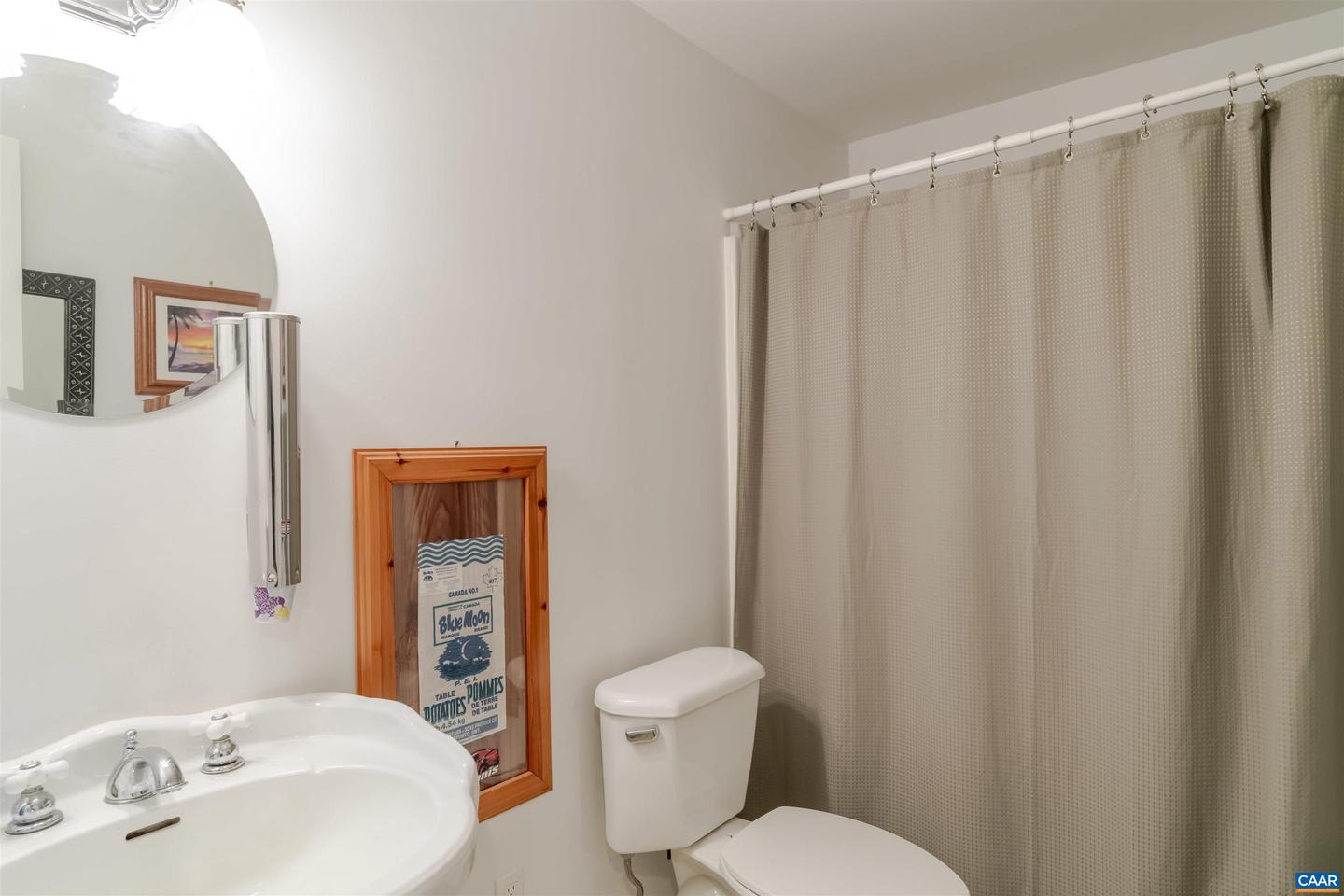 1033 SOMER CHASE CT, CHARLOTTESVILLE, Virginia 22911, 2 Bedrooms Bedrooms, ,3 BathroomsBathrooms,Residential,For sale,1033 SOMER CHASE CT,668604 MLS # 668604