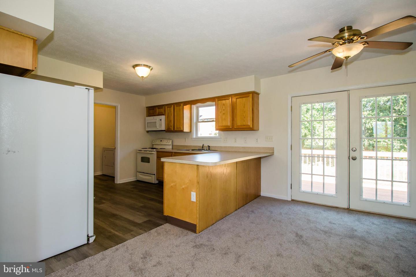 439 N SUMMIT AVE, WOODSTOCK, Virginia 22664, 3 Bedrooms Bedrooms, ,2 BathroomsBathrooms,Residential,For sale,439 N SUMMIT AVE,VASH2012444 MLS # VASH2012444