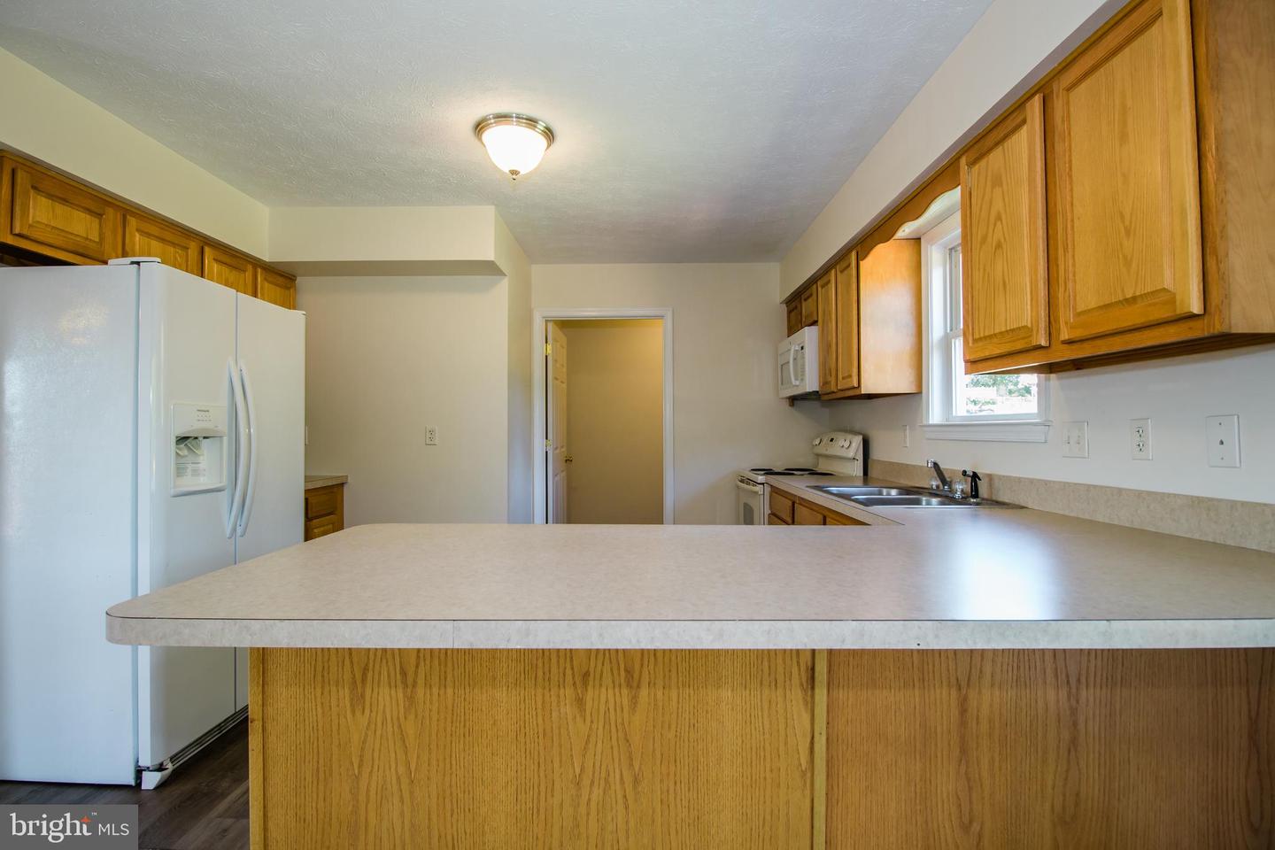 439 N SUMMIT AVE, WOODSTOCK, Virginia 22664, 3 Bedrooms Bedrooms, ,2 BathroomsBathrooms,Residential,For sale,439 N SUMMIT AVE,VASH2012444 MLS # VASH2012444