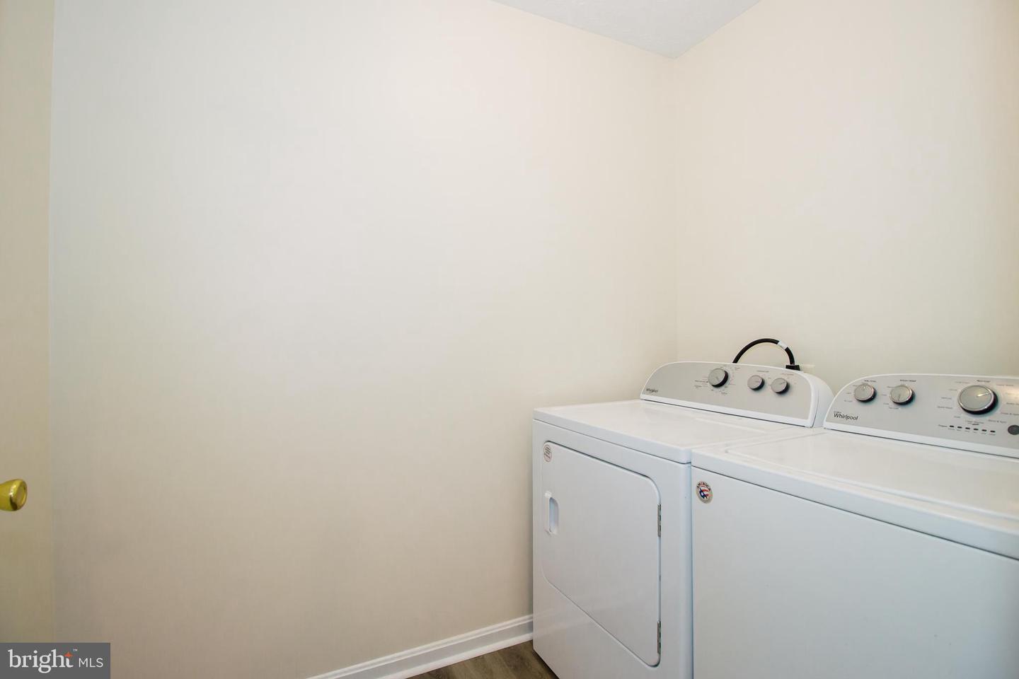 439 N SUMMIT AVE, WOODSTOCK, Virginia 22664, 3 Bedrooms Bedrooms, ,2 BathroomsBathrooms,Residential,For sale,439 N SUMMIT AVE,VASH2012444 MLS # VASH2012444