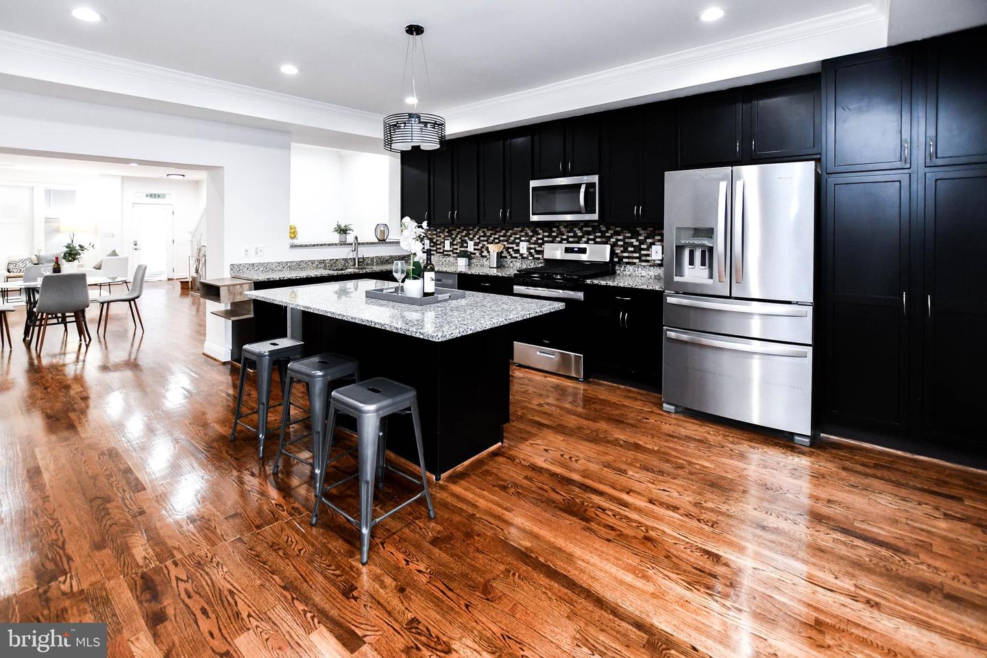 4504 NEW HAMPSHIRE AVE NW, WASHINGTON, District Of Columbia 20011, 4 Bedrooms Bedrooms, ,3 BathroomsBathrooms,Residential,For sale,4504 NEW HAMPSHIRE AVE NW,DCDC2220534 MLS # DCDC2220534