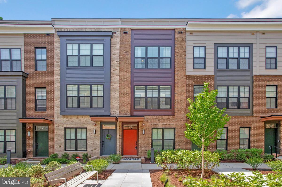 7367 BLADE DR, FALLS CHURCH, Virginia 22042, 3 Bedrooms Bedrooms, ,3 BathroomsBathrooms,Residential,For sale,7367 BLADE DR,VAFX2265186 MLS # VAFX2265186 7367 BLADE DR, FALLS CHURCH, Virginia 22042, 3 Bedrooms Bedrooms, ,3 BathroomsBathrooms,Residential,For sale,7367 BLADE DR,VAFX2265186 MLS # VAFX2265186