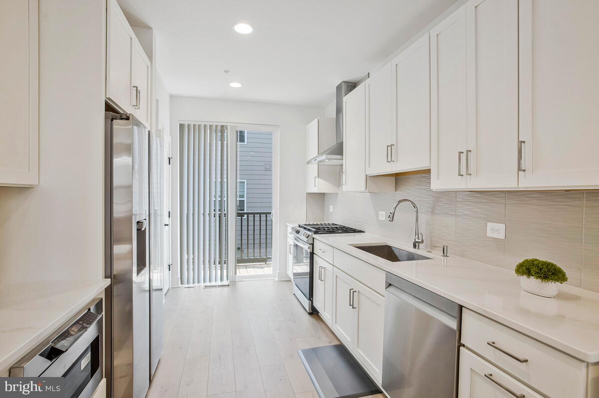 7367 BLADE DR, FALLS CHURCH, Virginia 22042, 3 Bedrooms Bedrooms, ,3 BathroomsBathrooms,Residential,For sale,7367 BLADE DR,VAFX2265186 MLS # VAFX2265186 7367 BLADE DR, FALLS CHURCH, Virginia 22042, 3 Bedrooms Bedrooms, ,3 BathroomsBathrooms,Residential,For sale,7367 BLADE DR,VAFX2265186 MLS # VAFX2265186