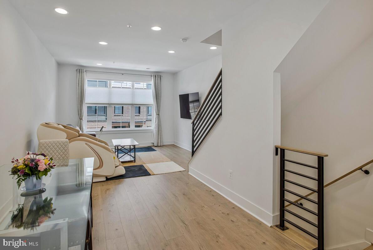 7367 BLADE DR, FALLS CHURCH, Virginia 22042, 3 Bedrooms Bedrooms, ,3 BathroomsBathrooms,Residential,For sale,7367 BLADE DR,VAFX2265186 MLS # VAFX2265186 7367 BLADE DR, FALLS CHURCH, Virginia 22042, 3 Bedrooms Bedrooms, ,3 BathroomsBathrooms,Residential,For sale,7367 BLADE DR,VAFX2265186 MLS # VAFX2265186