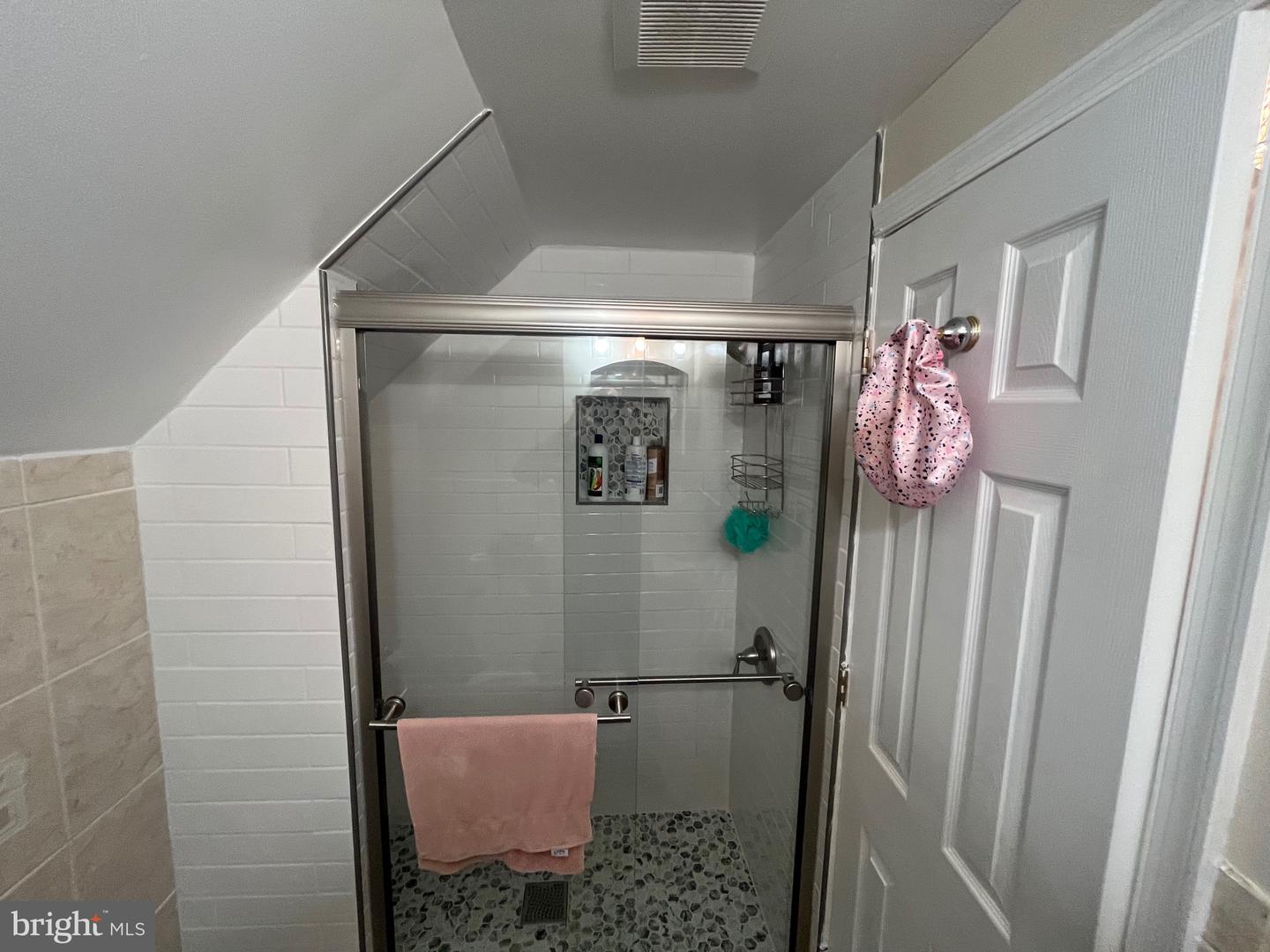 8139 KEELER ST, ALEXANDRIA, Virginia 22309, 3 Bedrooms Bedrooms, ,1 BathroomBathrooms,Residential,For sale,8139 KEELER ST,VAFX2265200 MLS # VAFX2265200