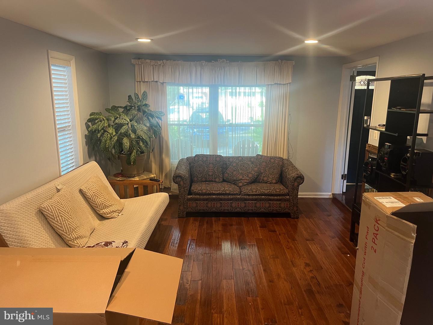 8139 KEELER ST, ALEXANDRIA, Virginia 22309, 3 Bedrooms Bedrooms, ,1 BathroomBathrooms,Residential,For sale,8139 KEELER ST,VAFX2265200 MLS # VAFX2265200
