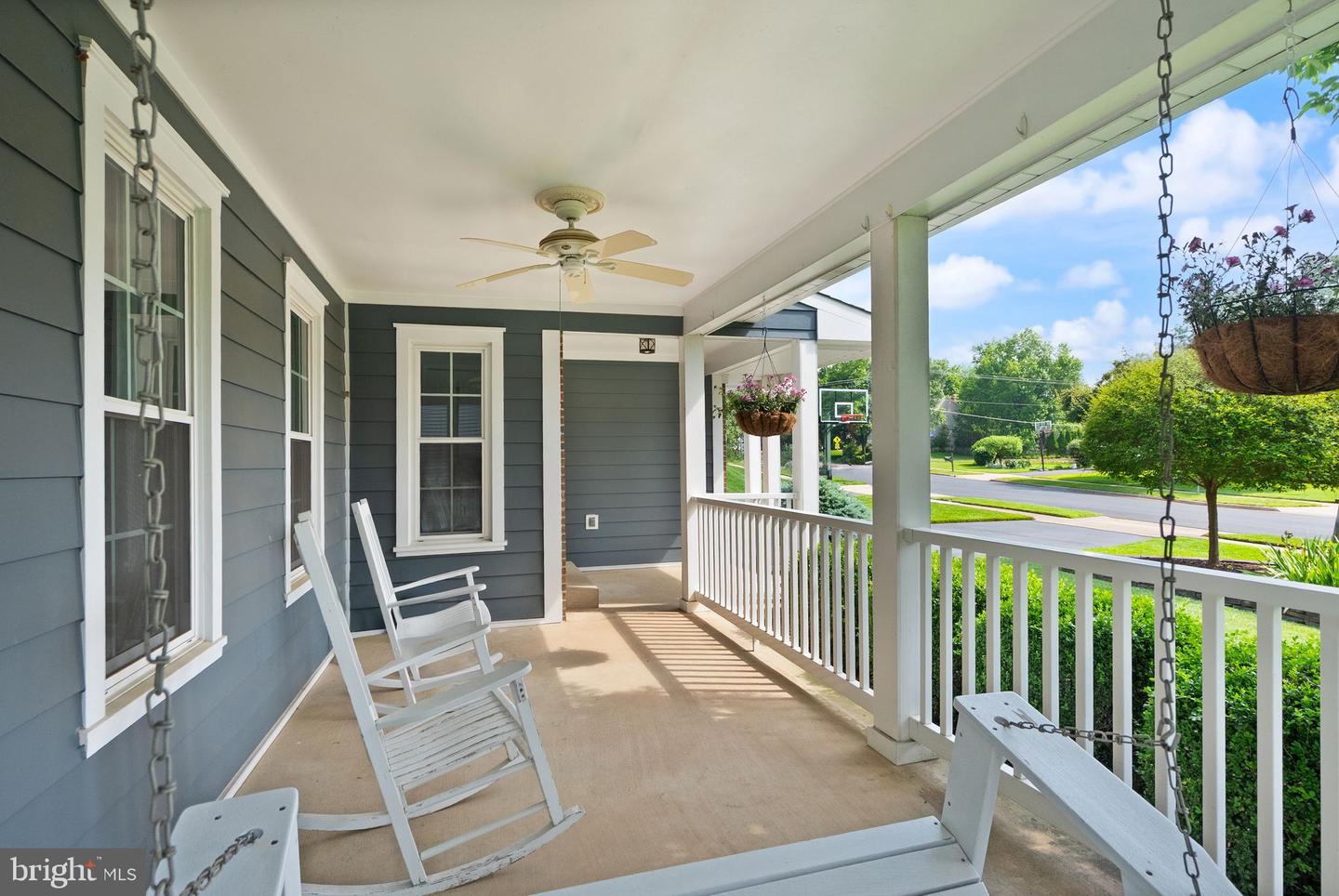 13312 TUCKAWAY DR, FAIRFAX, Virginia 22033, 5 Bedrooms Bedrooms, ,3 BathroomsBathrooms,Residential,For sale,13312 TUCKAWAY DR,VAFX2210994 MLS # VAFX2210994