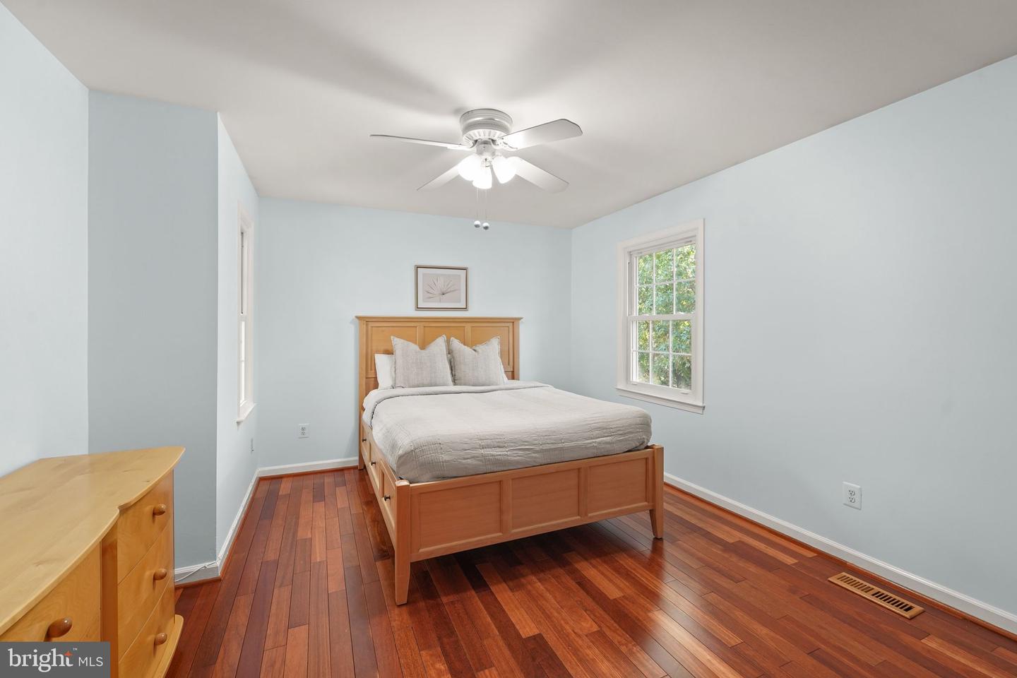 13312 TUCKAWAY DR, FAIRFAX, Virginia 22033, 5 Bedrooms Bedrooms, ,3 BathroomsBathrooms,Residential,For sale,13312 TUCKAWAY DR,VAFX2210994 MLS # VAFX2210994
