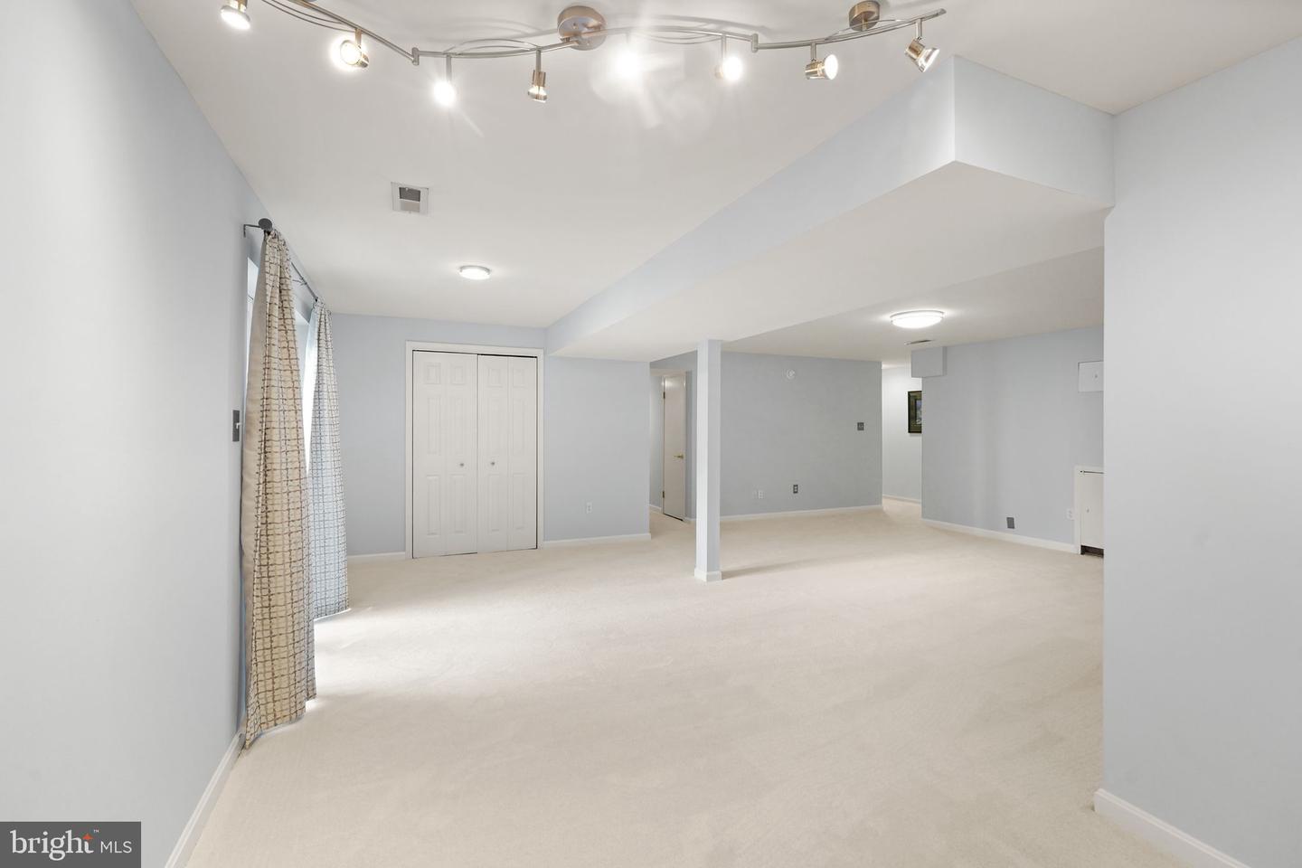13312 TUCKAWAY DR, FAIRFAX, Virginia 22033, 5 Bedrooms Bedrooms, ,3 BathroomsBathrooms,Residential,For sale,13312 TUCKAWAY DR,VAFX2210994 MLS # VAFX2210994