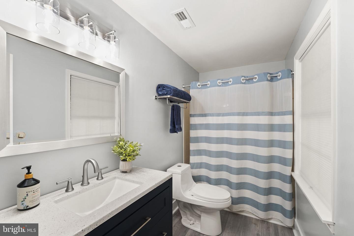 13312 TUCKAWAY DR, FAIRFAX, Virginia 22033, 5 Bedrooms Bedrooms, ,3 BathroomsBathrooms,Residential,For sale,13312 TUCKAWAY DR,VAFX2210994 MLS # VAFX2210994