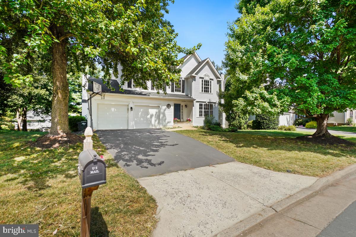 46395 HAMPSHIRE STATION DR, STERLING, Virginia 20165, 4 Bedrooms Bedrooms, ,3 BathroomsBathrooms,Residential,For sale,46395 HAMPSHIRE STATION DR,VALO2089892 MLS # VALO2089892