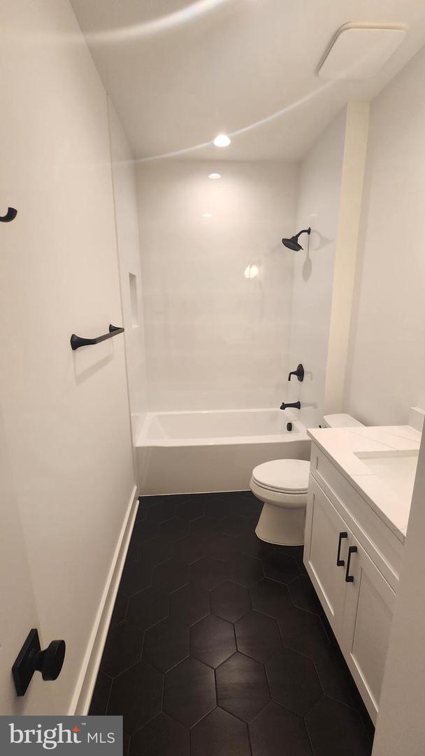 2004 N NELSON ST, ARLINGTON, Virginia 22207, 5 Bedrooms Bedrooms, ,5 BathroomsBathrooms,Residential,For sale,2004 N NELSON ST,VAAR2056120 MLS # VAAR2056120