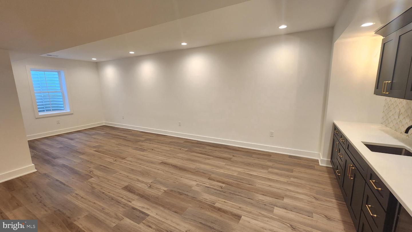 2004 N NELSON ST, ARLINGTON, Virginia 22207, 5 Bedrooms Bedrooms, ,5 BathroomsBathrooms,Residential,For sale,2004 N NELSON ST,VAAR2056120 MLS # VAAR2056120