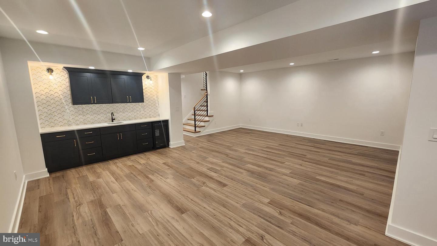 2004 N NELSON ST, ARLINGTON, Virginia 22207, 5 Bedrooms Bedrooms, ,5 BathroomsBathrooms,Residential,For sale,2004 N NELSON ST,VAAR2056120 MLS # VAAR2056120