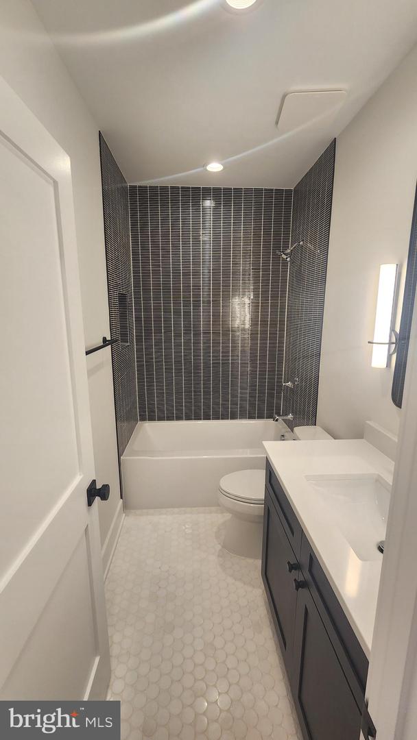 2004 N NELSON ST, ARLINGTON, Virginia 22207, 5 Bedrooms Bedrooms, ,5 BathroomsBathrooms,Residential,For sale,2004 N NELSON ST,VAAR2056120 MLS # VAAR2056120