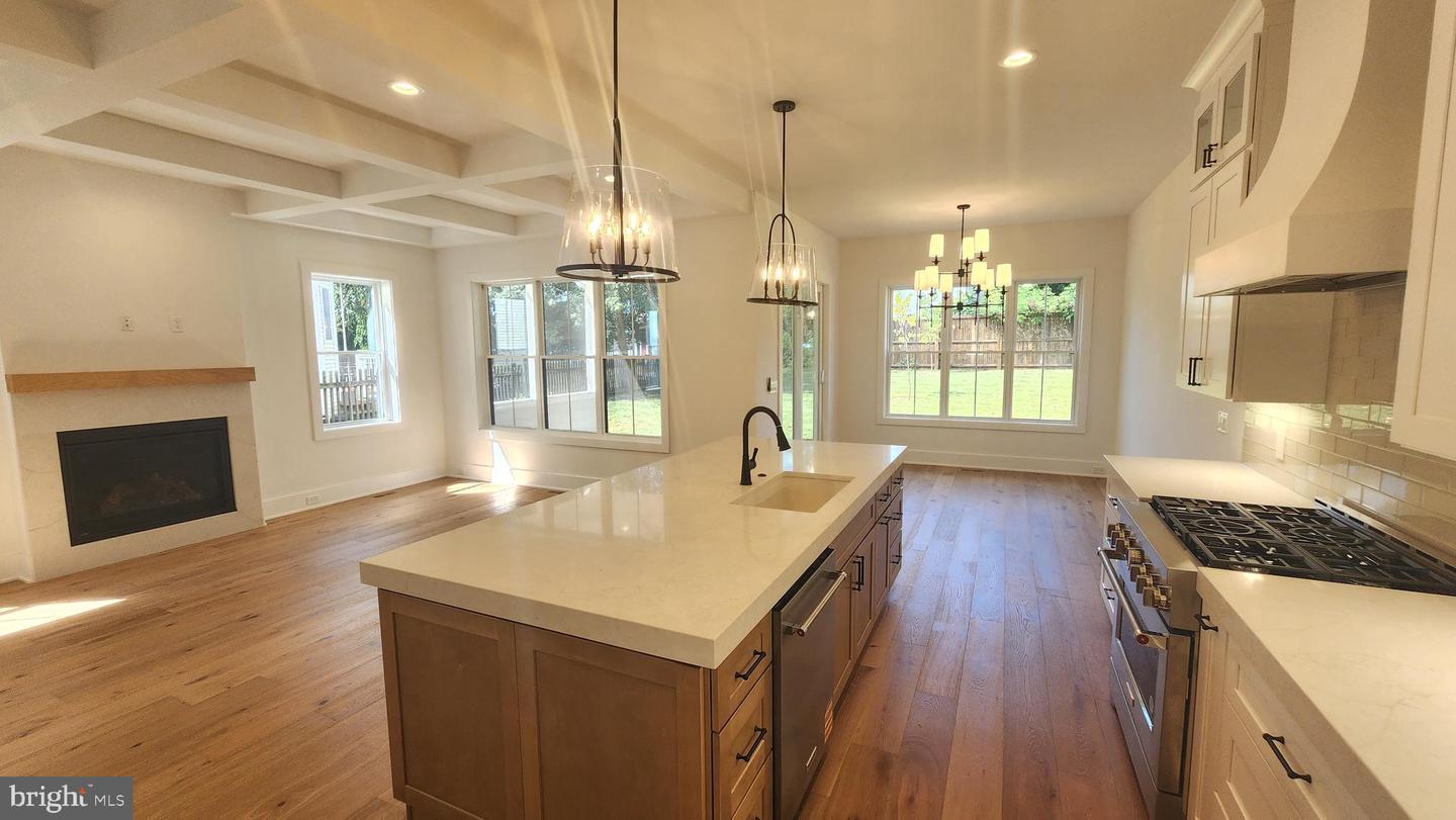 2004 N NELSON ST, ARLINGTON, Virginia 22207, 5 Bedrooms Bedrooms, ,5 BathroomsBathrooms,Residential,For sale,2004 N NELSON ST,VAAR2056120 MLS # VAAR2056120