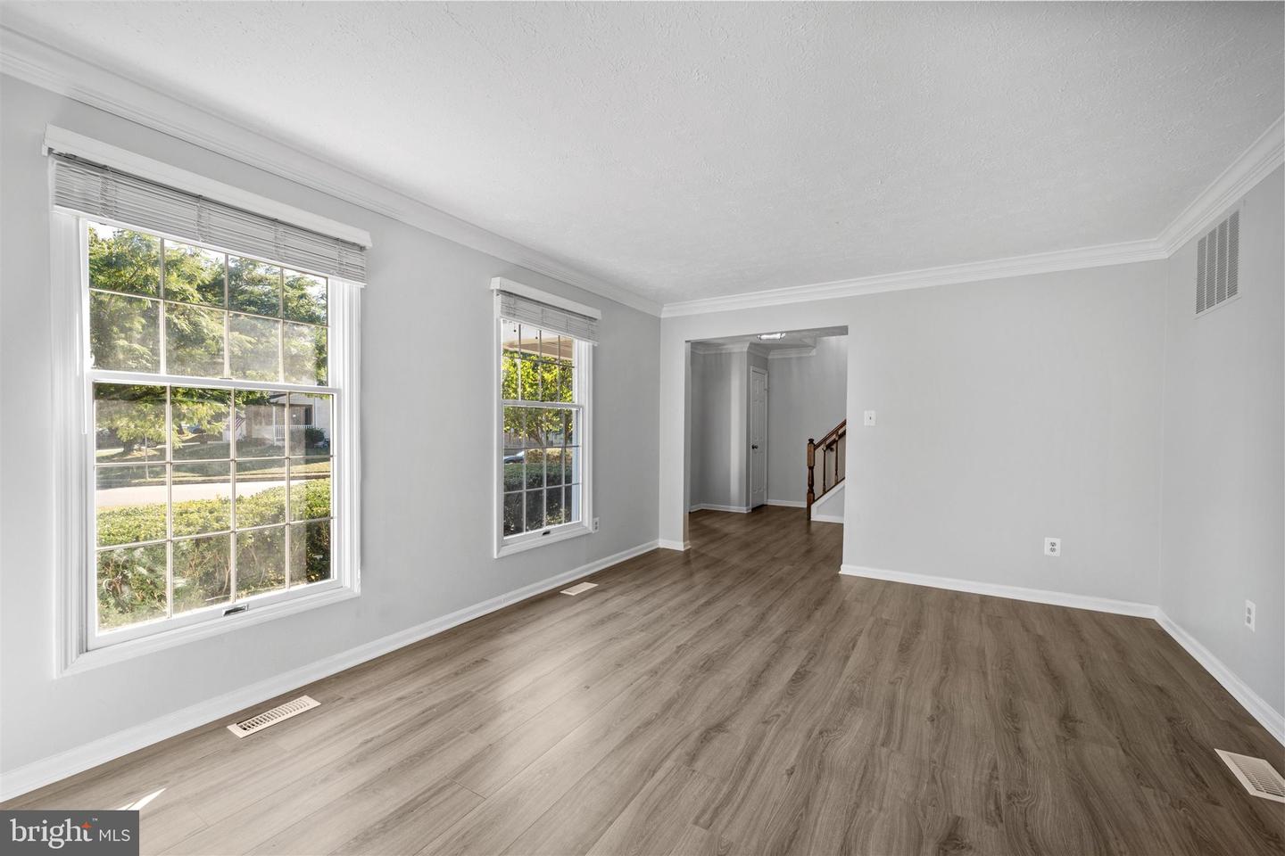 400 GARY CT, STERLING, Virginia 20164, 4 Bedrooms Bedrooms, ,2 BathroomsBathrooms,Residential,For sale,400 GARY CT,VALO2095870 MLS # VALO2095870