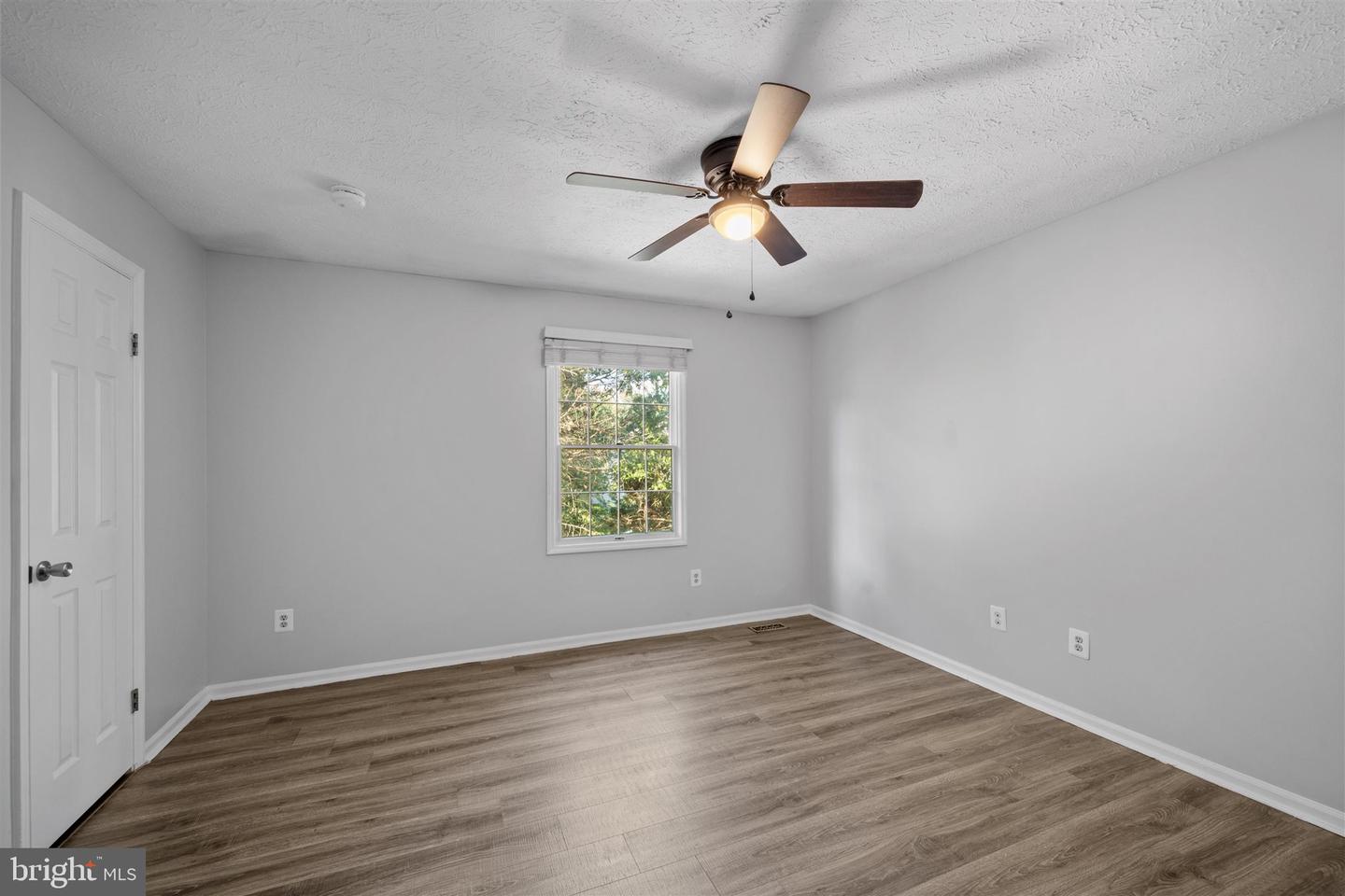 400 GARY CT, STERLING, Virginia 20164, 4 Bedrooms Bedrooms, ,2 BathroomsBathrooms,Residential,For sale,400 GARY CT,VALO2095870 MLS # VALO2095870