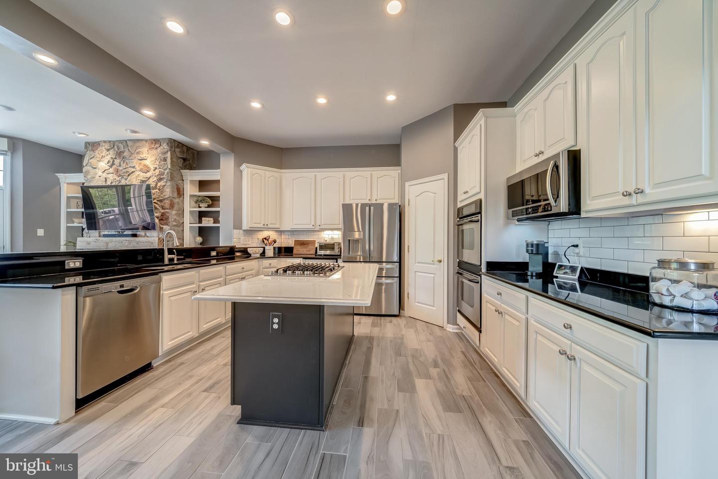 43688 LEES MILL SQ, LEESBURG, Virginia 20176, 5 Bedrooms Bedrooms, ,4 BathroomsBathrooms,Residential,For sale,43688 LEES MILL SQ,VALO2097212 MLS # VALO2097212